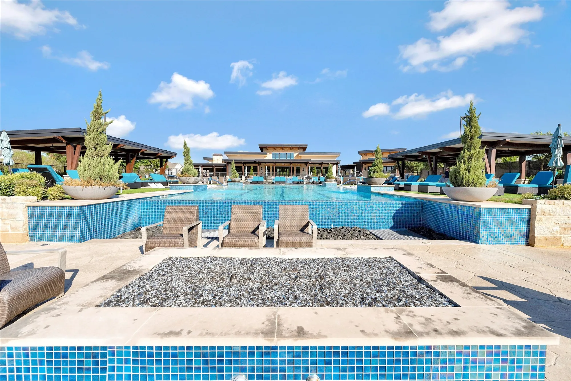 Property Slideshow image 39 of 39 | 4825 beaver creek dr, Arlington, TX, 76005