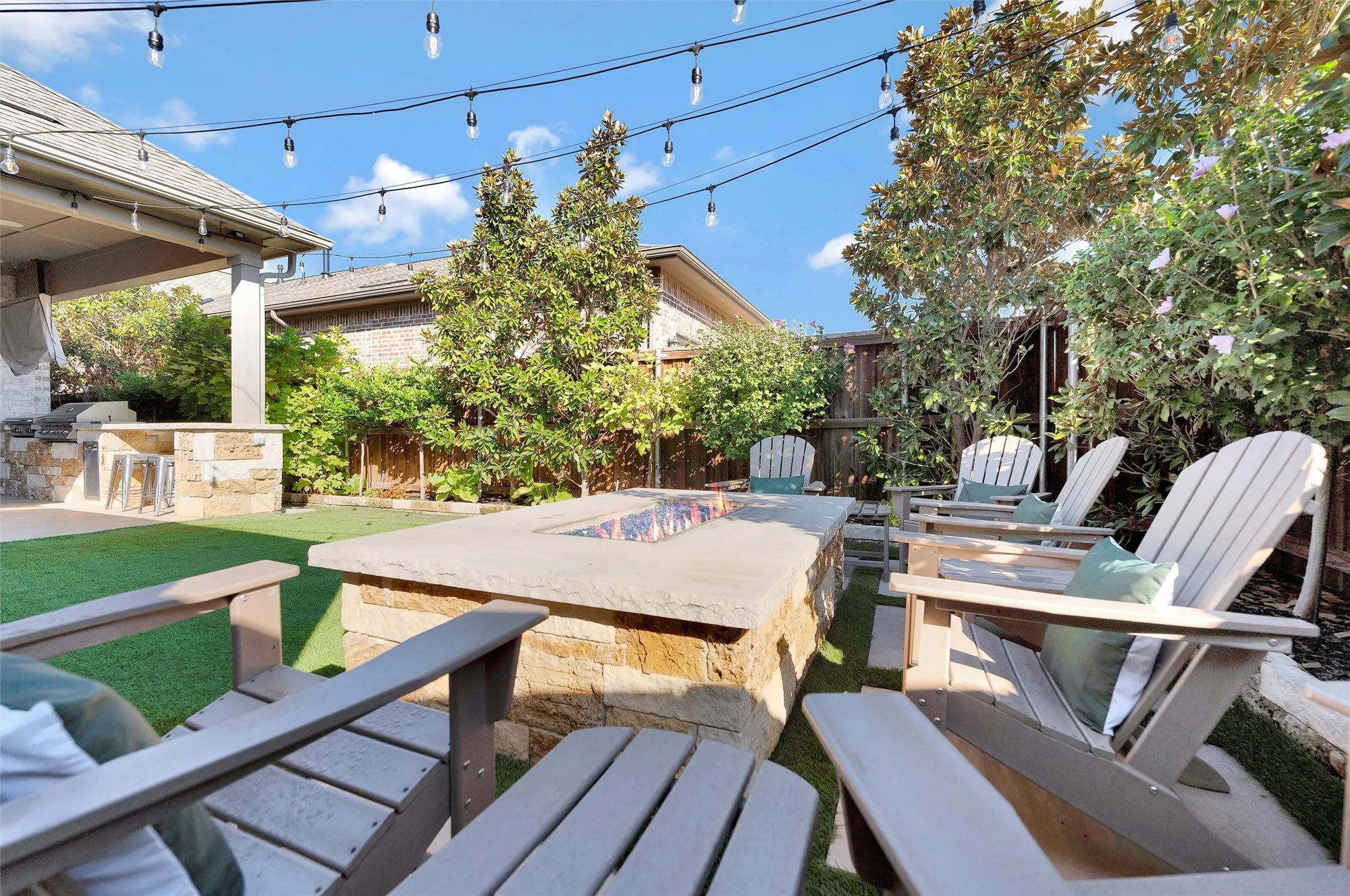 Property Slideshow image 33 of 39 | 4825 beaver creek dr, Arlington, TX, 76005