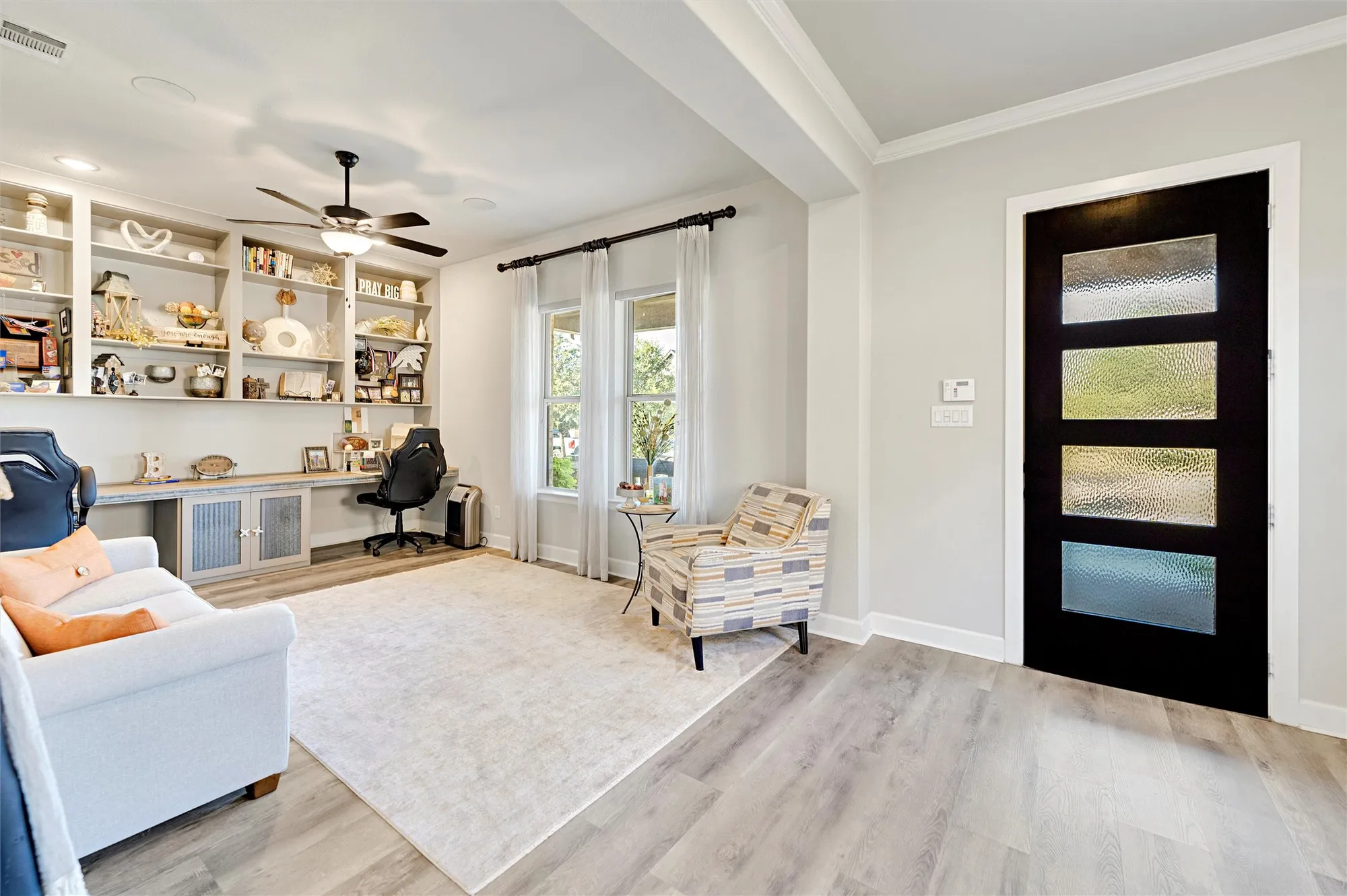 Property Slideshow image 6 of 39 | 4825 beaver creek dr, Arlington, TX, 76005