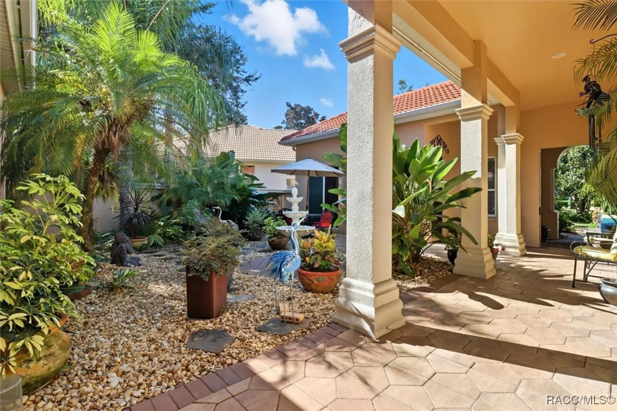 Property Slideshow image 19 of 78 | 1036 w lake valley ct, Hernando, FL, 34442