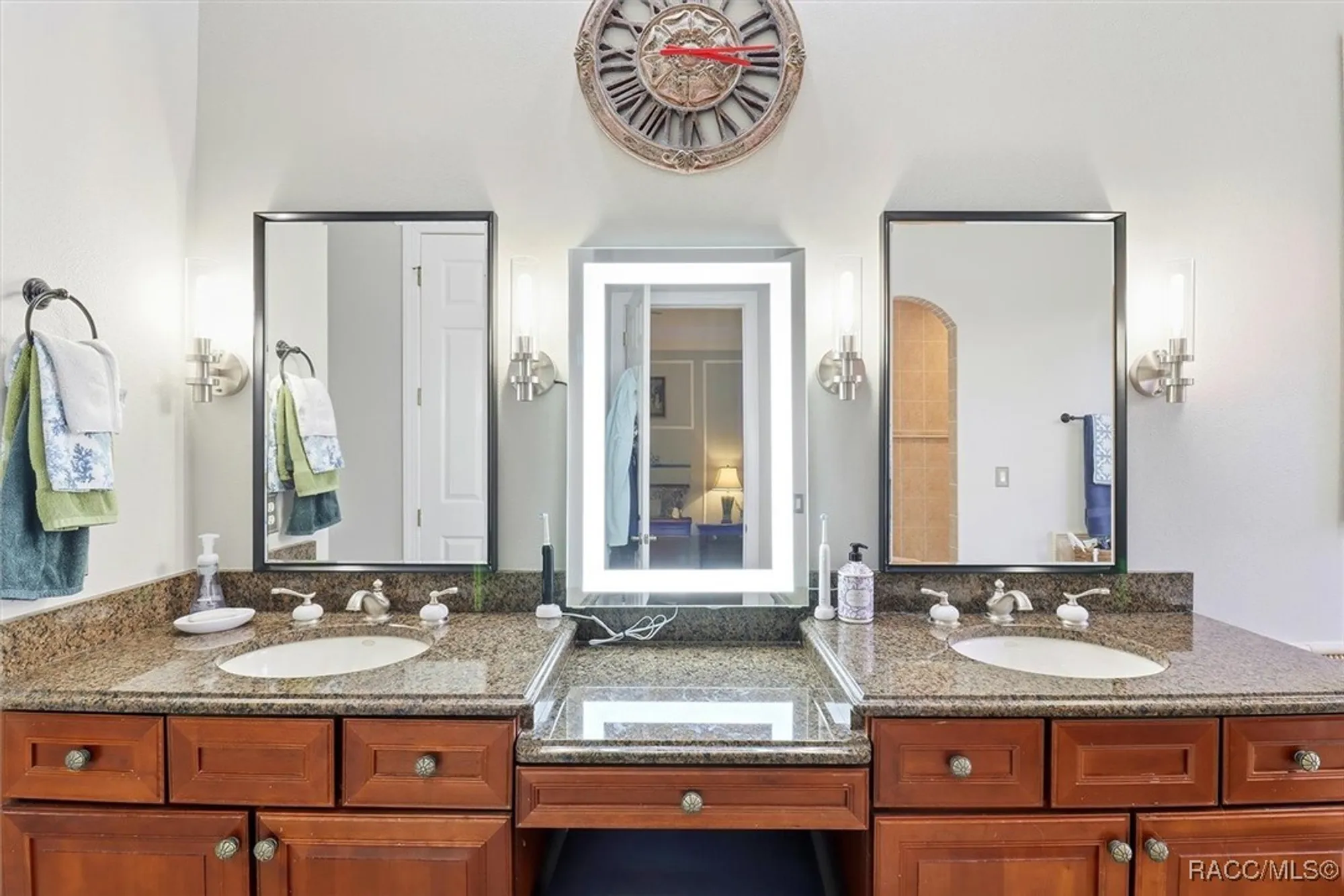 Property Slideshow image 45 of 78 | 1036 w lake valley ct, Hernando, FL, 34442