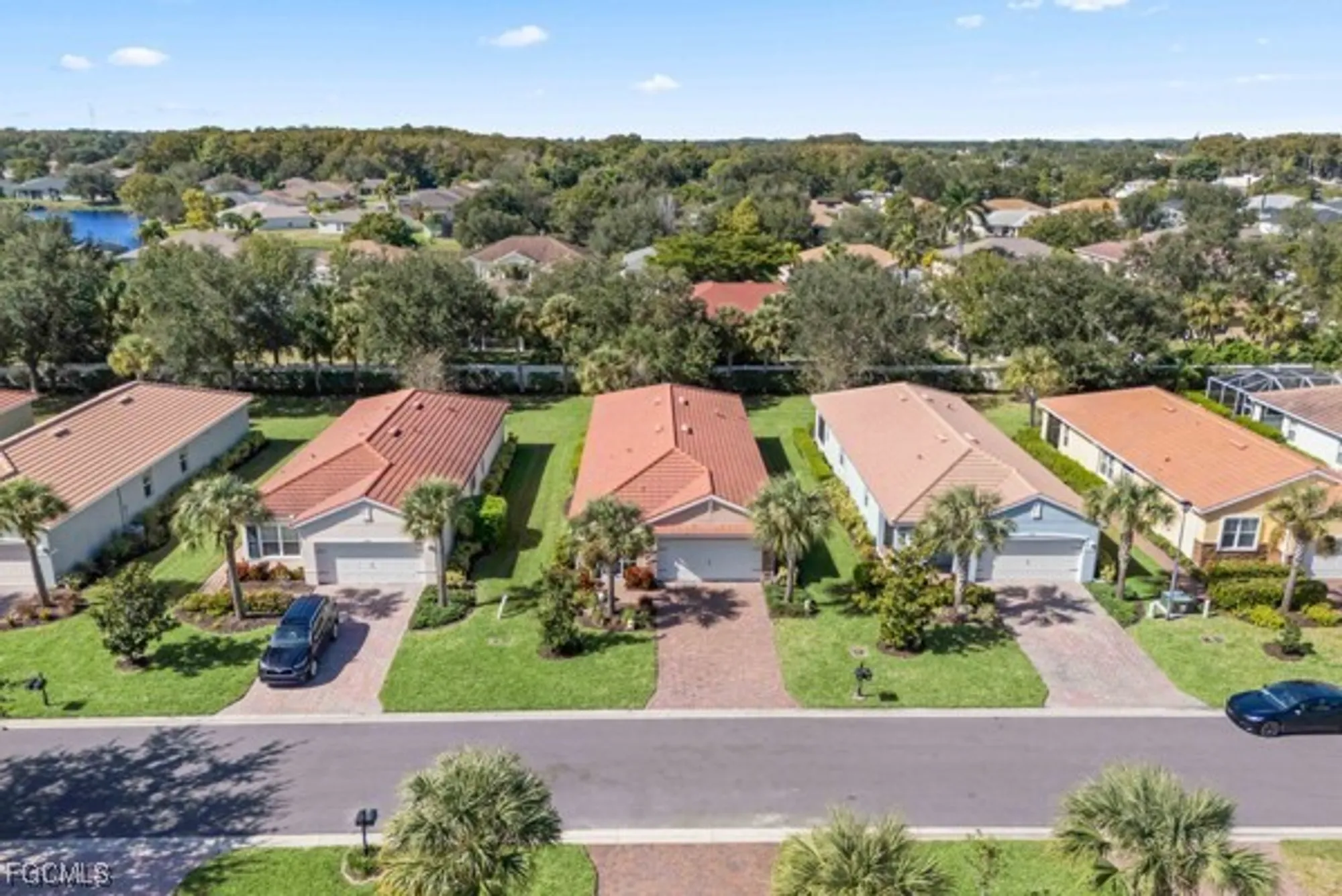 Property Slideshow image 3 of 41 | 2197 summersweet dr, Alva, FL, 33920