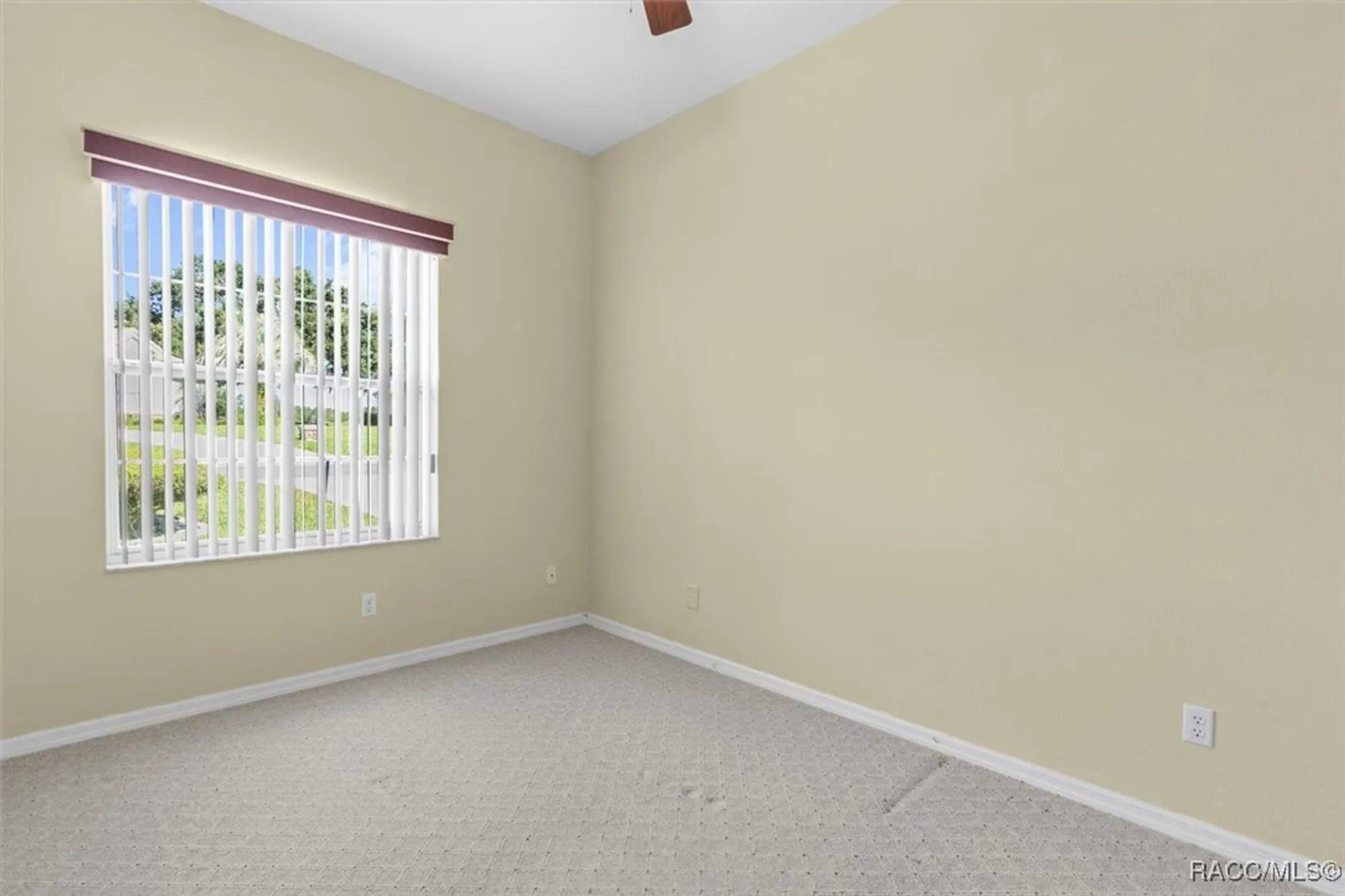 Property Slideshow image 8 of 67 | 126 w mickey mantle path, Hernando, FL, 34442