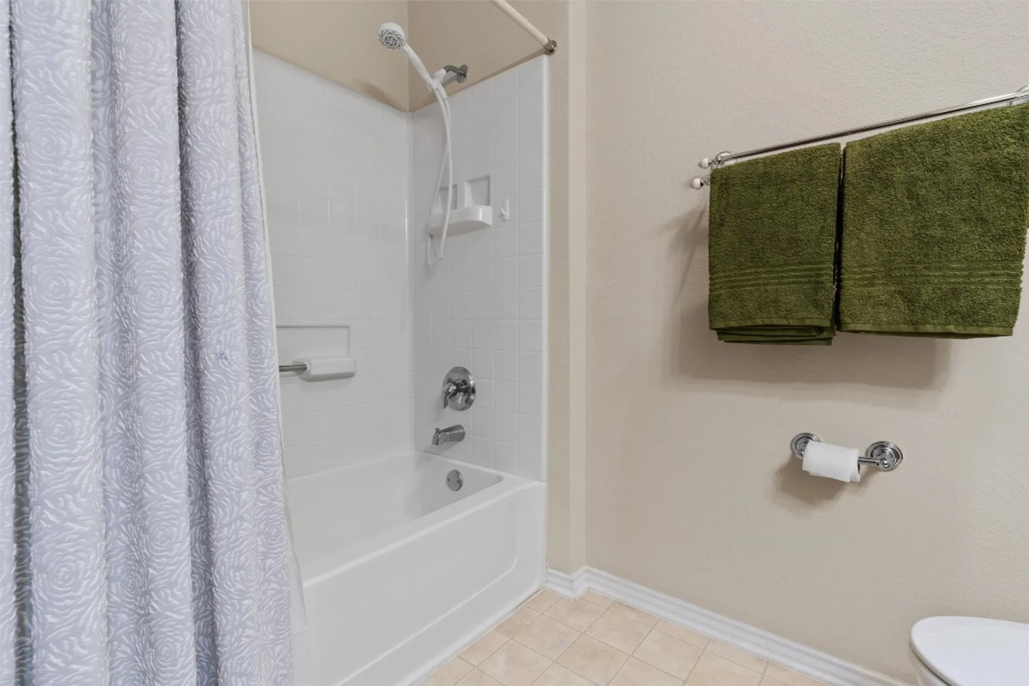 Property Slideshow image 26 of 31 | 337 portsmouth dr, Georgetown, TX, 78633