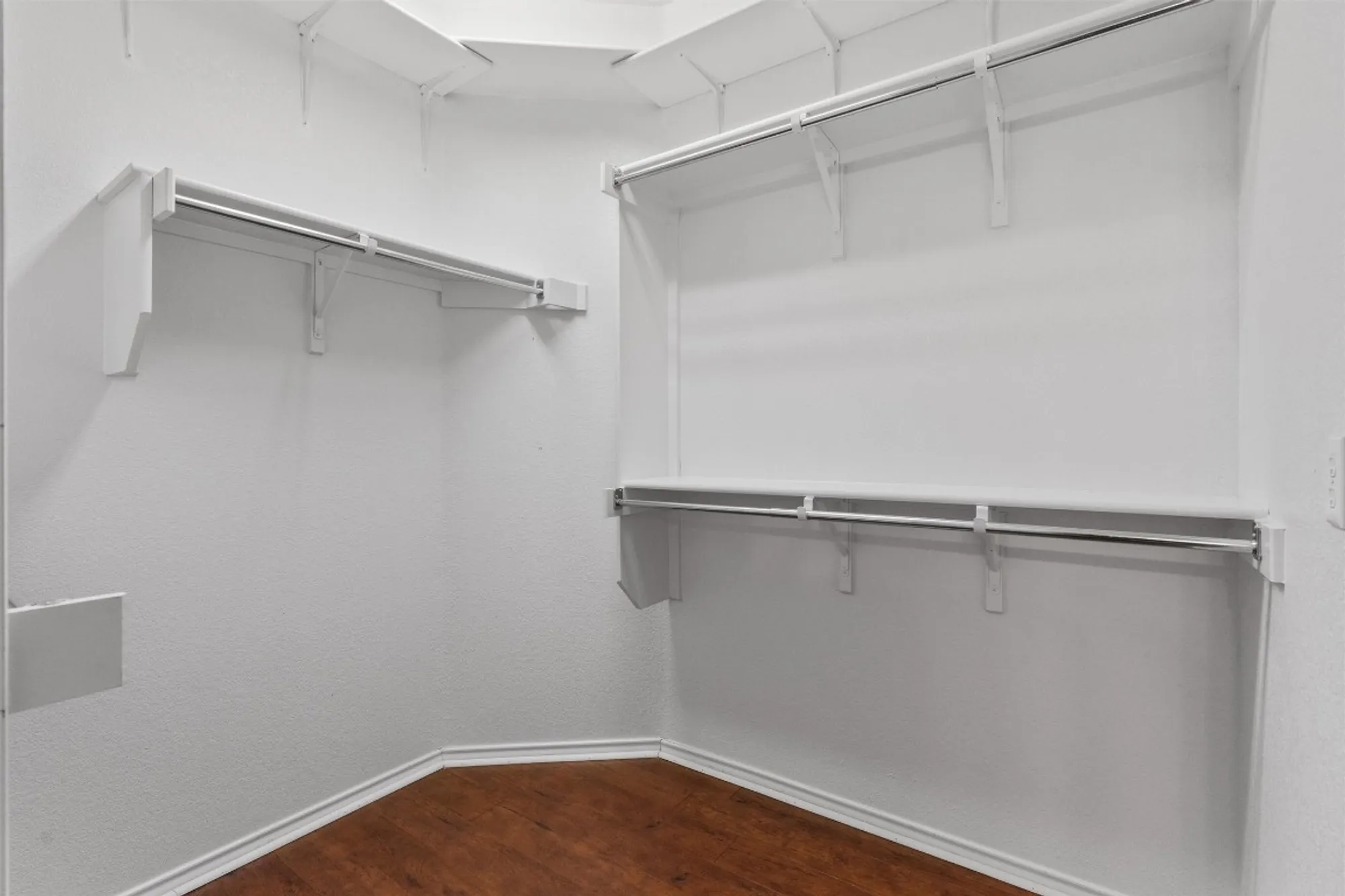 Property Slideshow image 22 of 31 | 337 portsmouth dr, Georgetown, TX, 78633