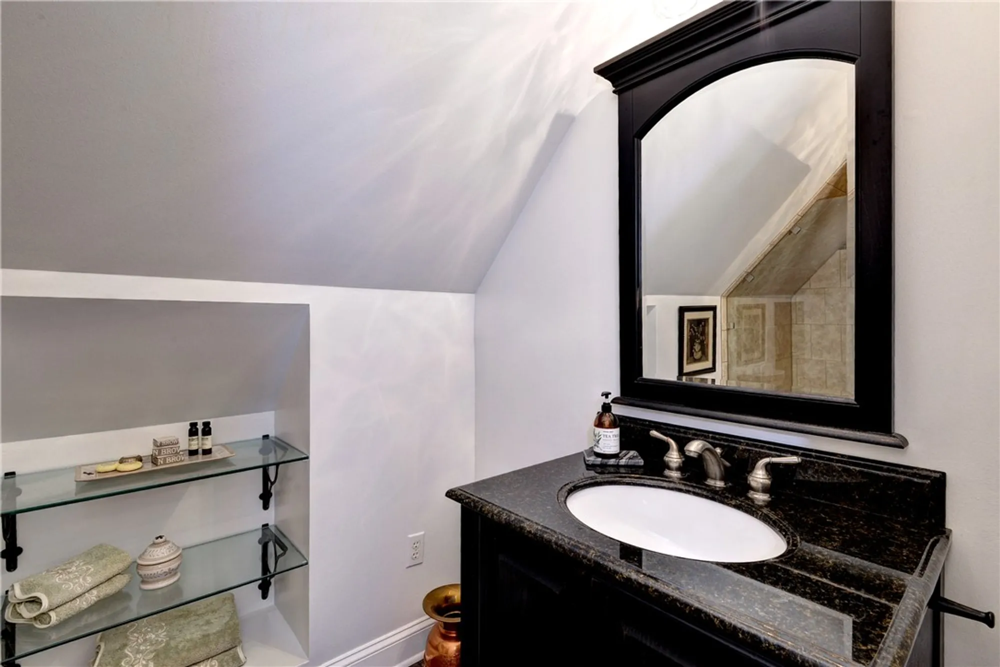 Property Slideshow image 32 of 43 | 2805 ann johnson ln, Williamsburg, VA, 23185