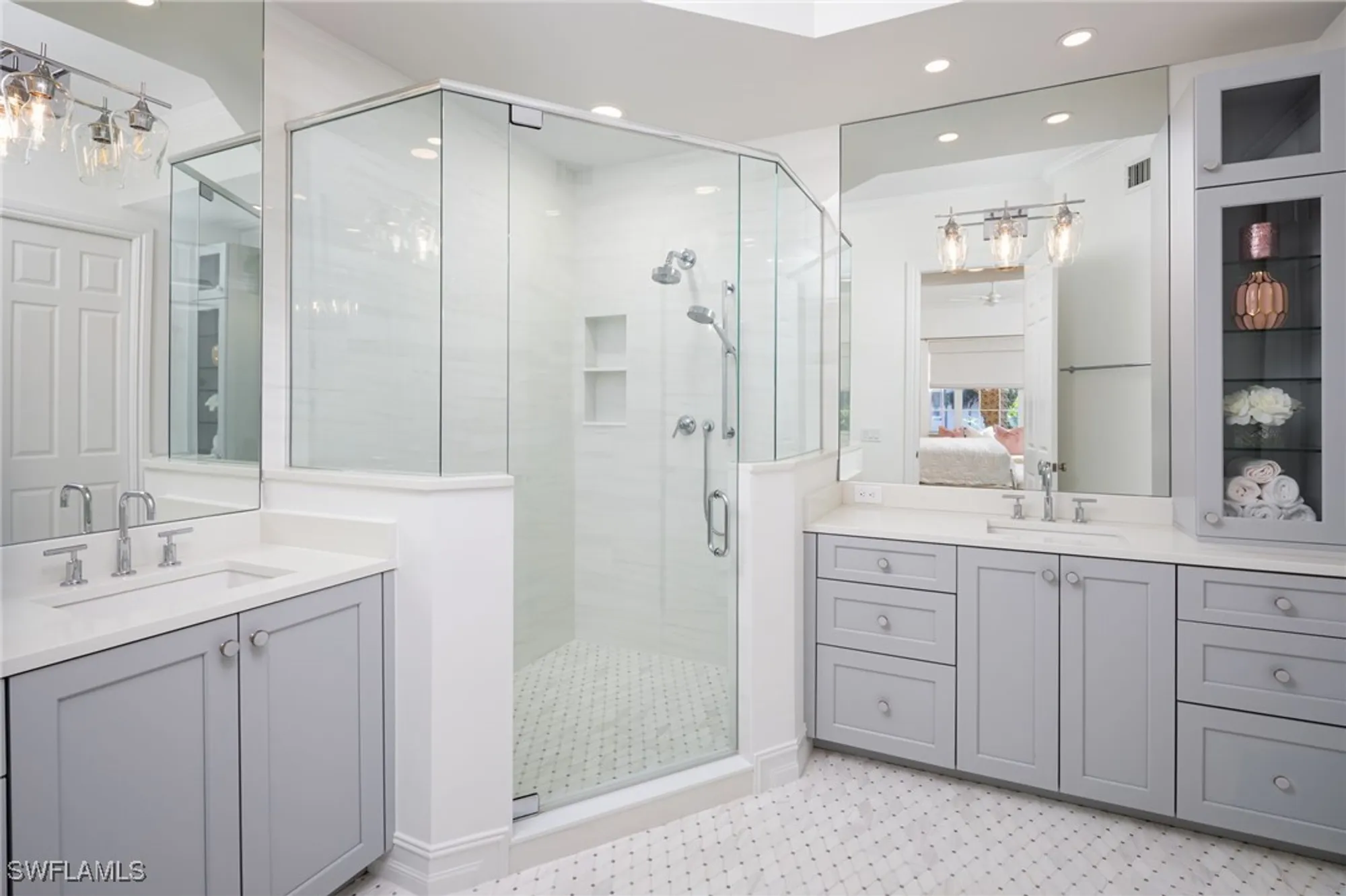 Property Slideshow image 11 of 22 | 815 bentwater cir 101, Naples, FL, 34108