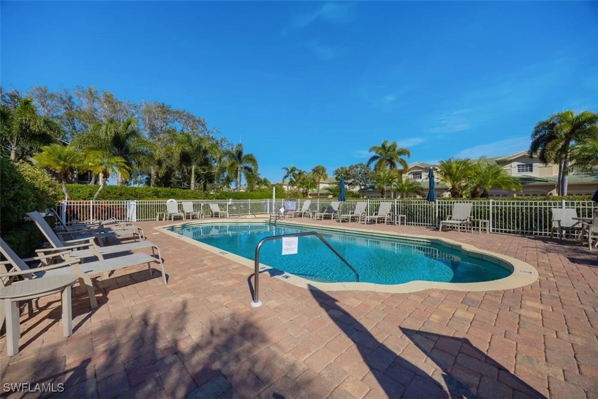 Property Slideshow image 22 of 32 | 558 vintage reserve ln # 19b, Naples, FL, 34119