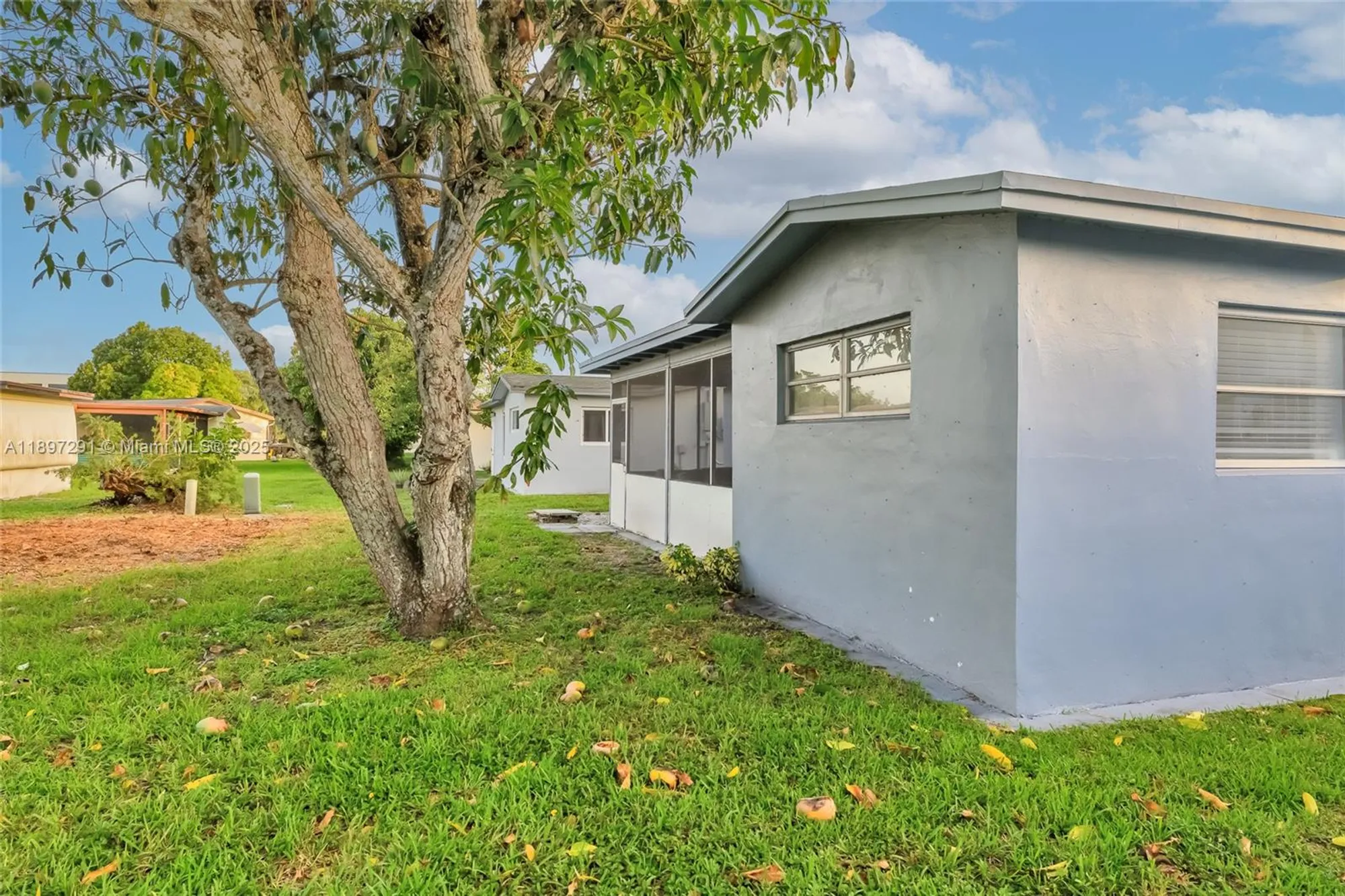 Property Slideshow image 26 of 27 | 980 nw 69th ave, Margate, FL, 33063