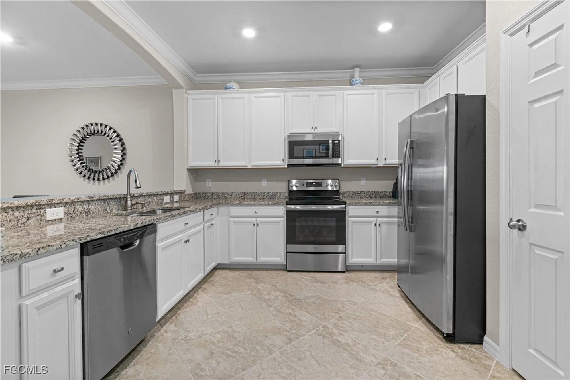 Property Slideshow image 15 of 45 | 10244 prato dr, Fort Myers, FL, 33913