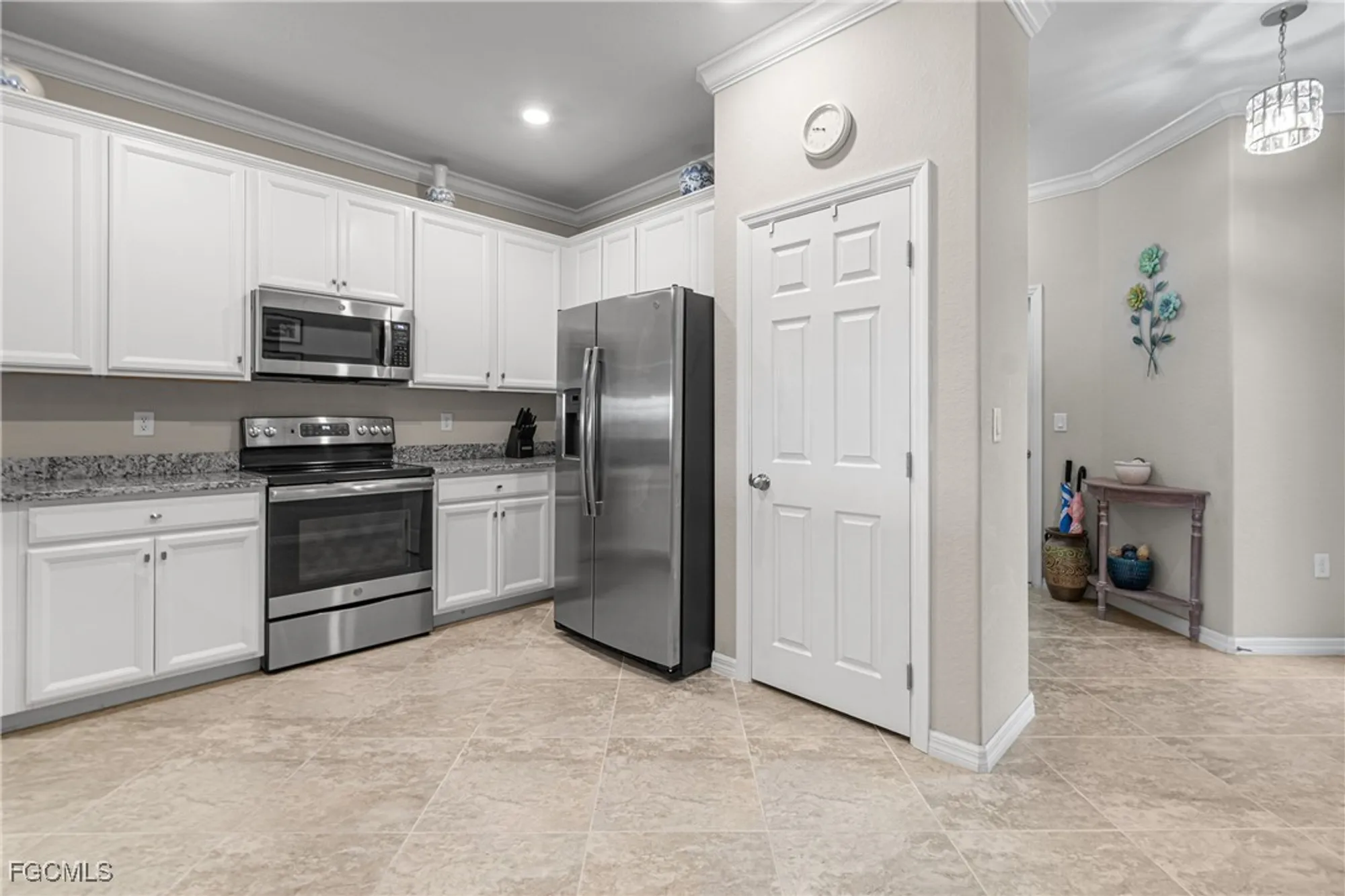 Property Slideshow image 16 of 45 | 10244 prato dr, Fort Myers, FL, 33913