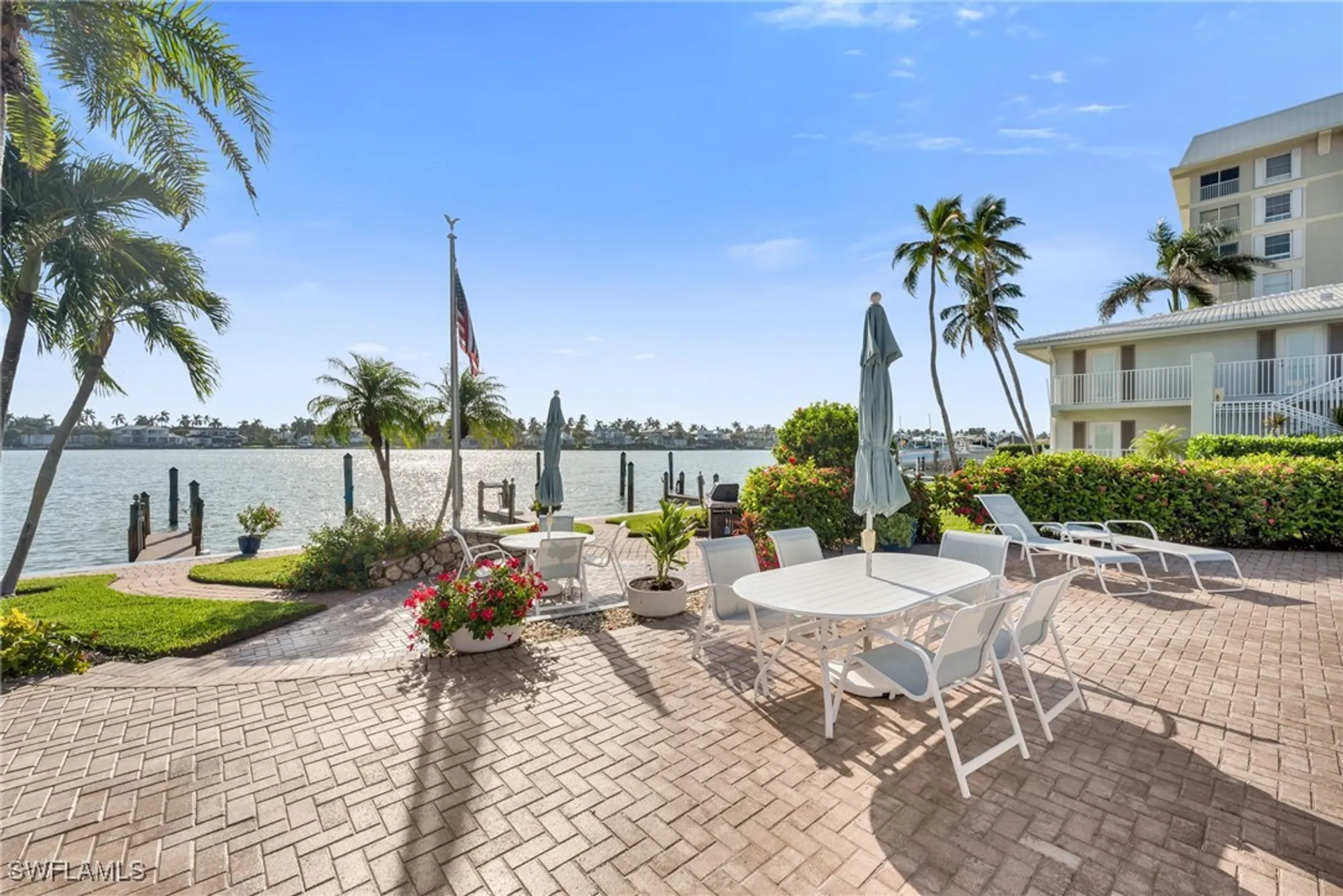 Property Slideshow image 18 of 26 | 2800 gulf shore blvd 101, Naples, FL, 34103