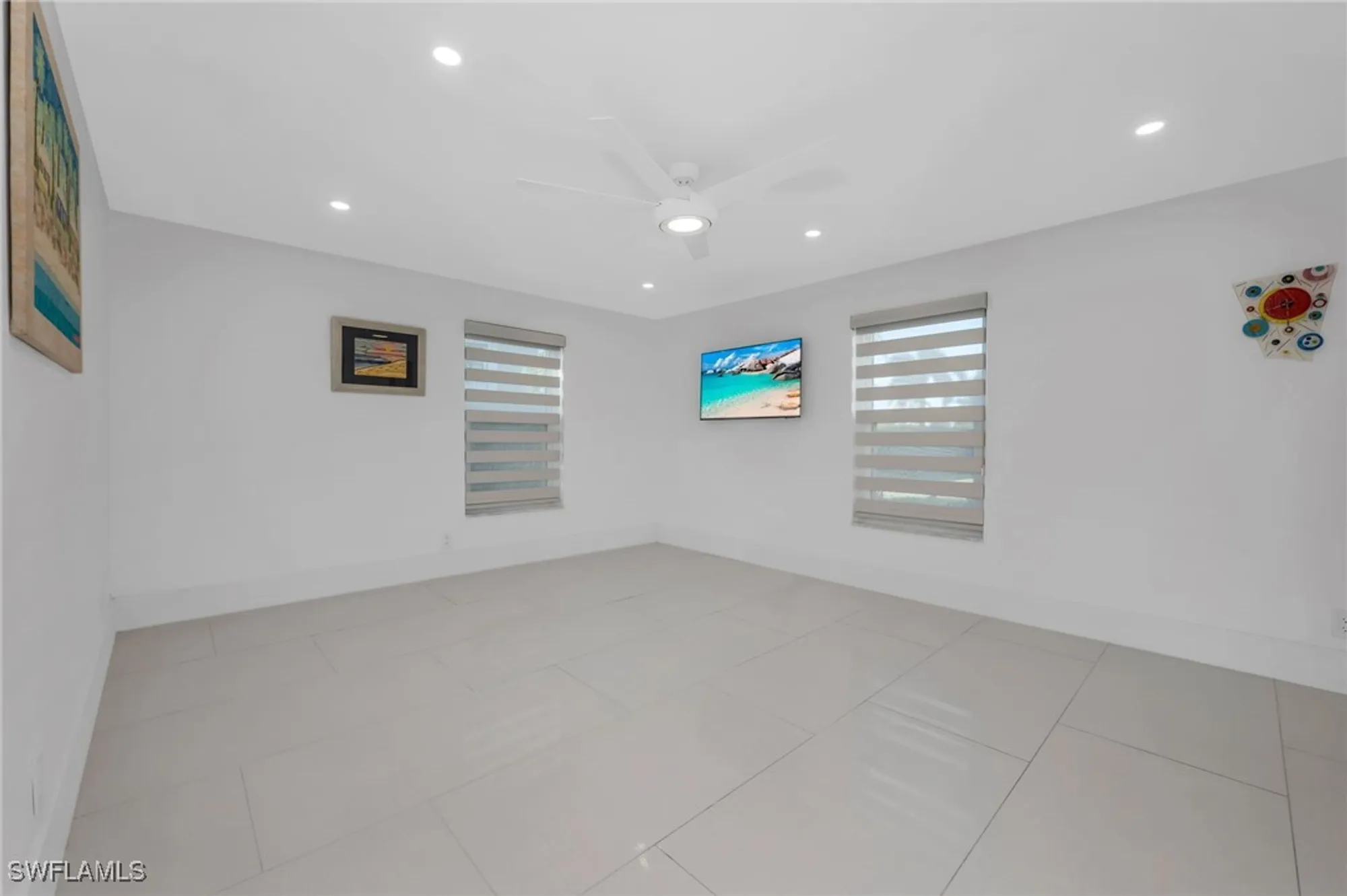 Property Slideshow image 11 of 26 | 2800 gulf shore blvd 101, Naples, FL, 34103