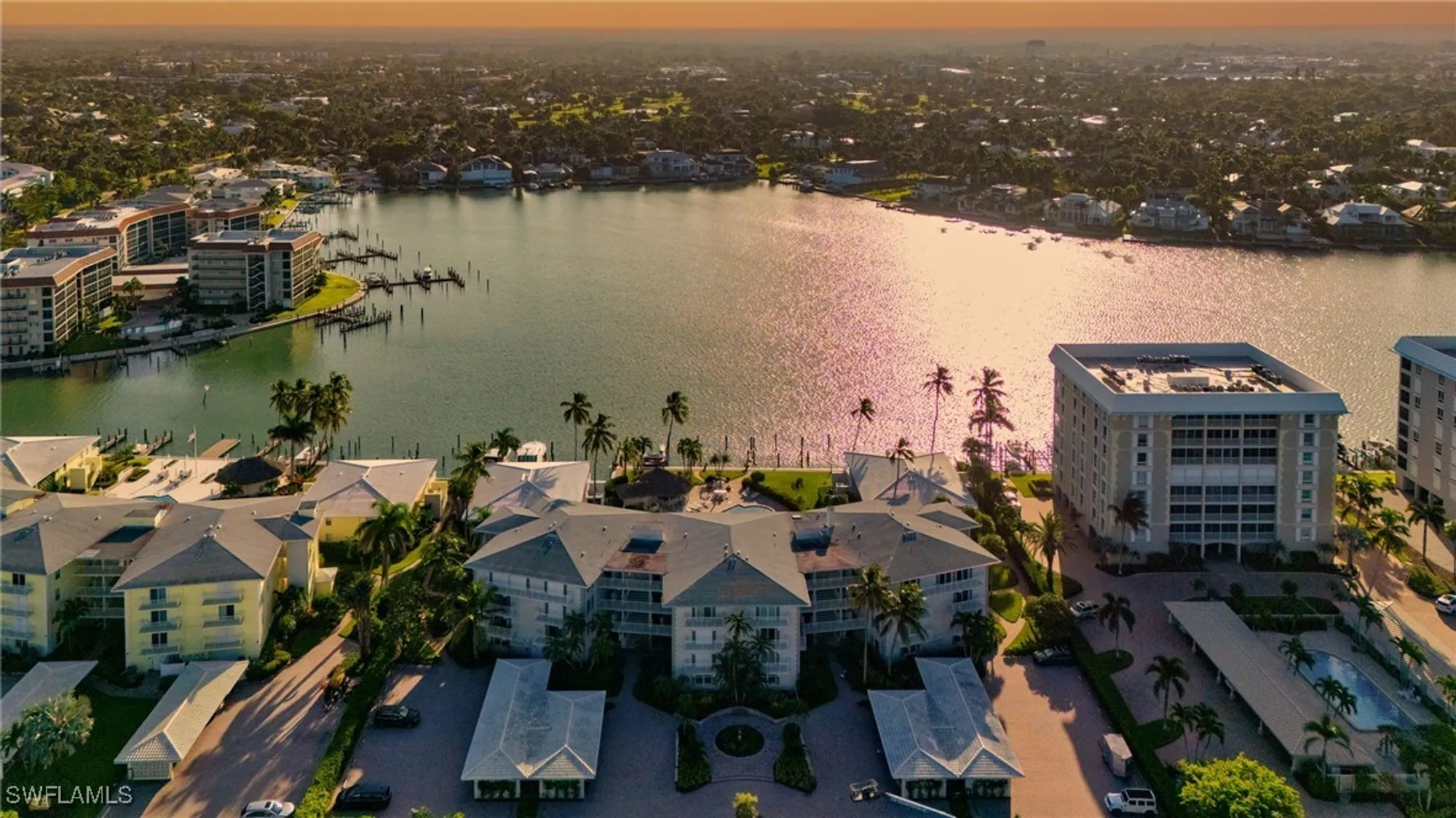 Property Slideshow image 20 of 26 | 2800 gulf shore blvd 101, Naples, FL, 34103