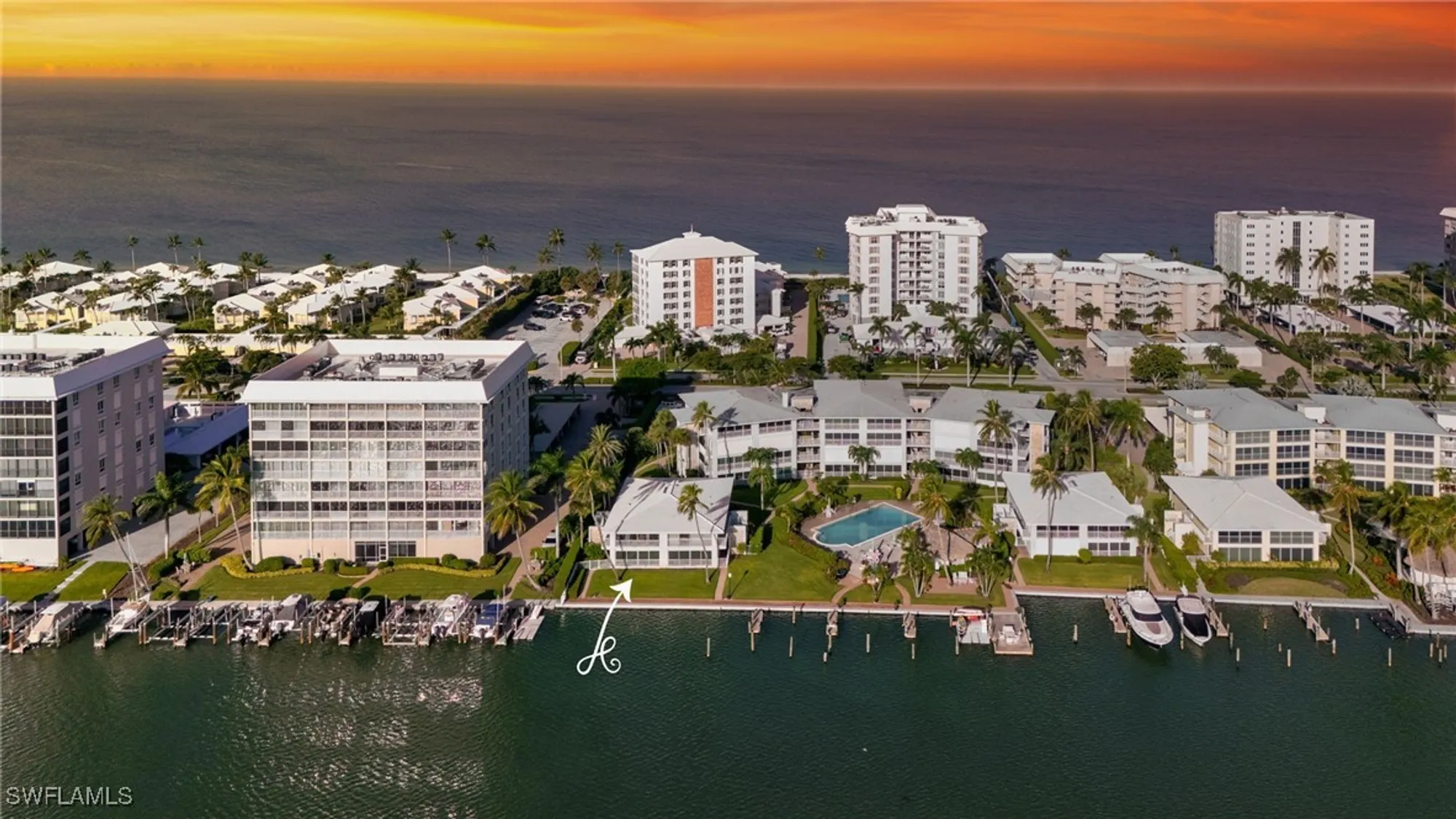 Property Slideshow image 21 of 26 | 2800 gulf shore blvd 101, Naples, FL, 34103