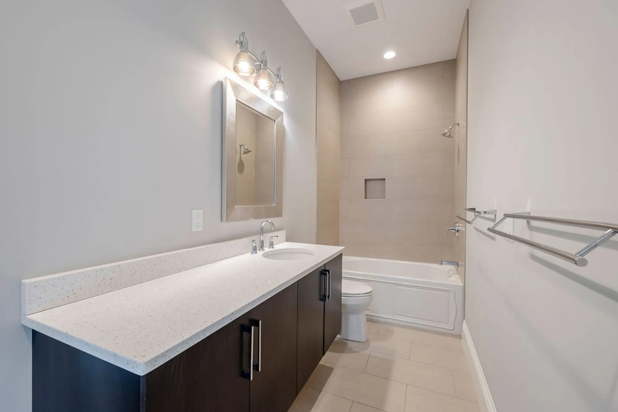 Property Slideshow image 19 of 36 | 2131 falls cir, Vero Beach, FL, 32967