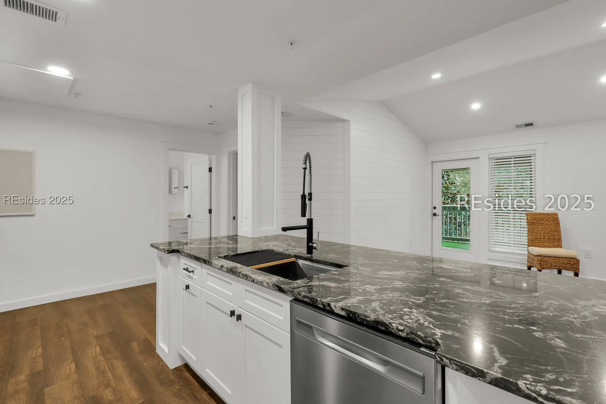 Property Slideshow image 5 of 27 | 380 marshland rd c33, Hilton Head Island, SC, 29926