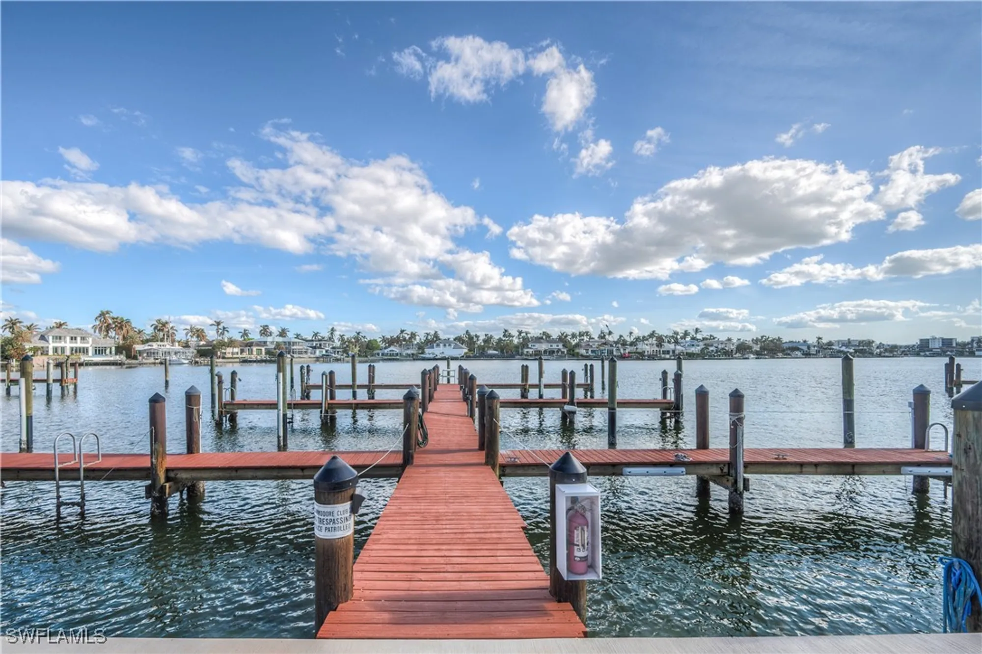 Property Slideshow image 16 of 26 | 222 harbour dr apt 312, Naples, FL, 34103