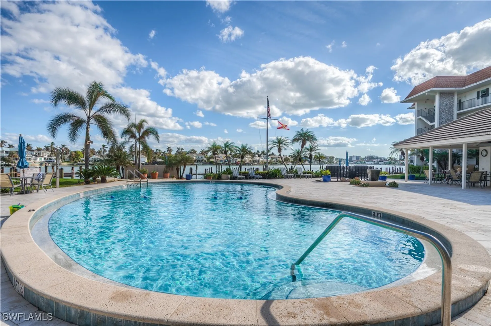Property Slideshow image 19 of 26 | 222 harbour dr apt 312, Naples, FL, 34103