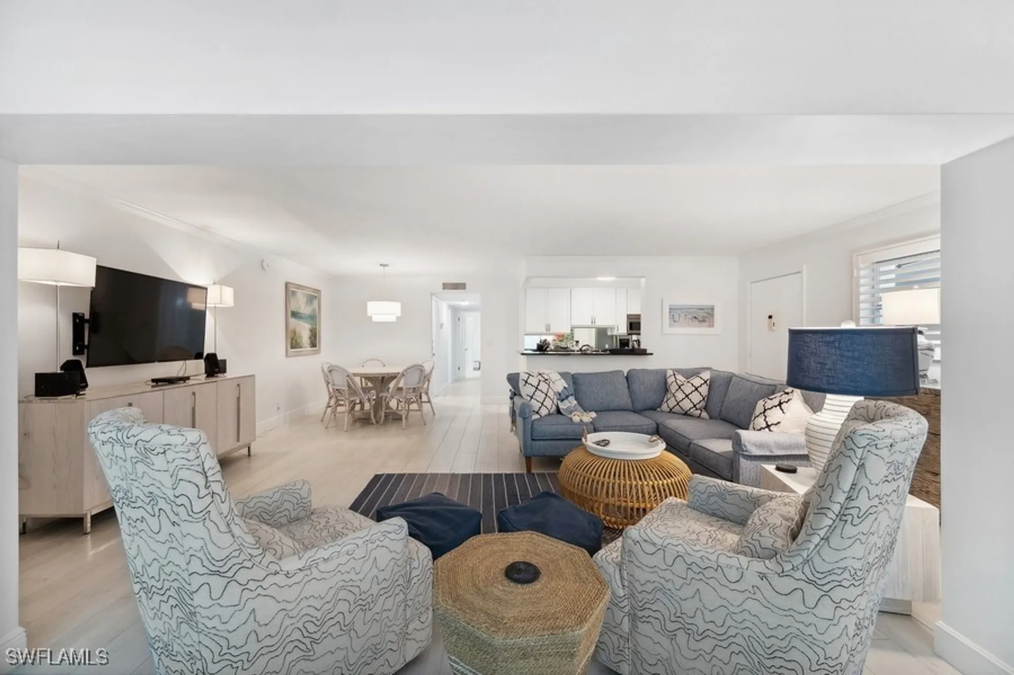 Property Slideshow image 3 of 26 | 222 harbour dr apt 312, Naples, FL, 34103