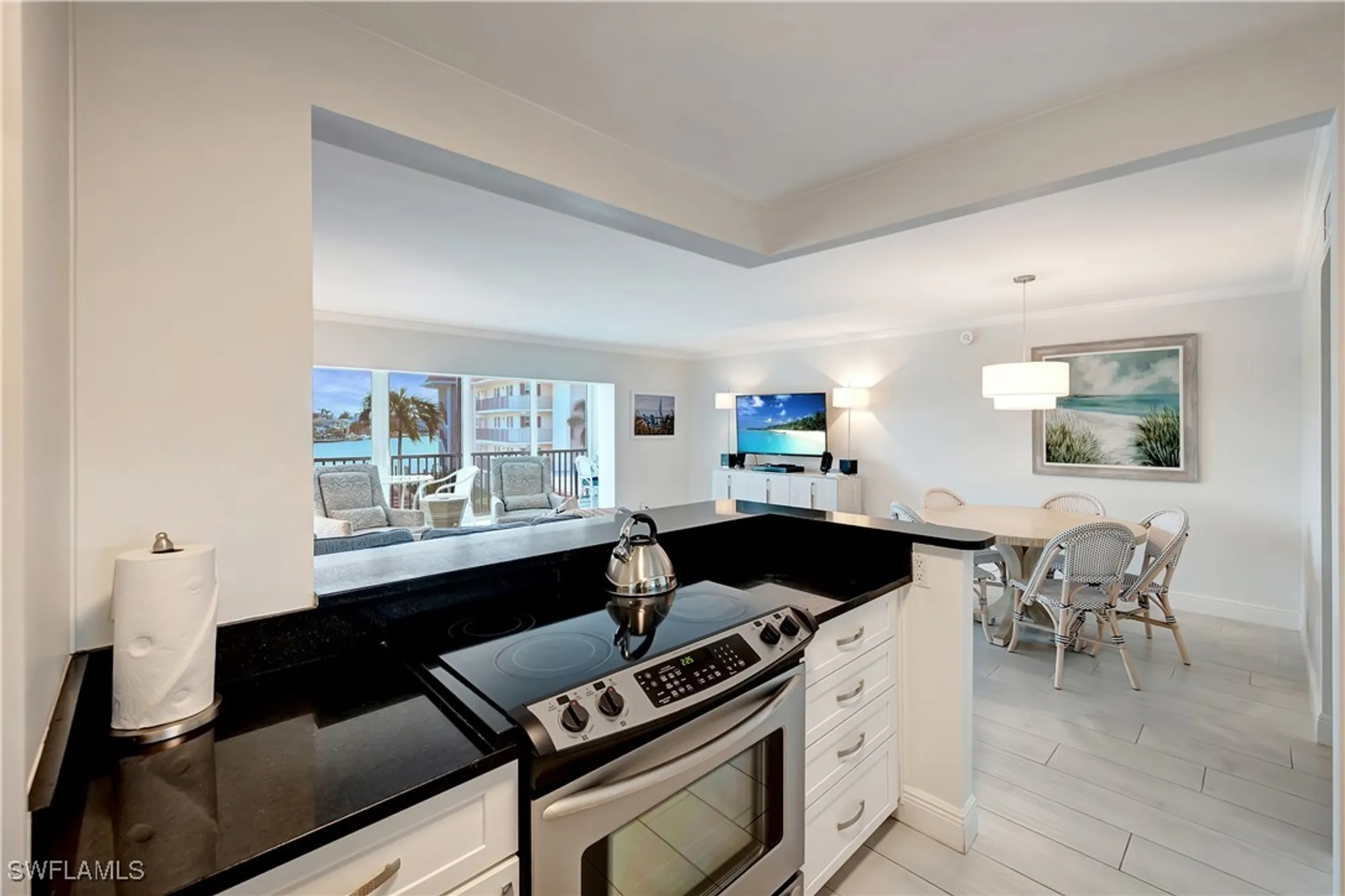 Property Slideshow image 9 of 26 | 222 harbour dr apt 312, Naples, FL, 34103