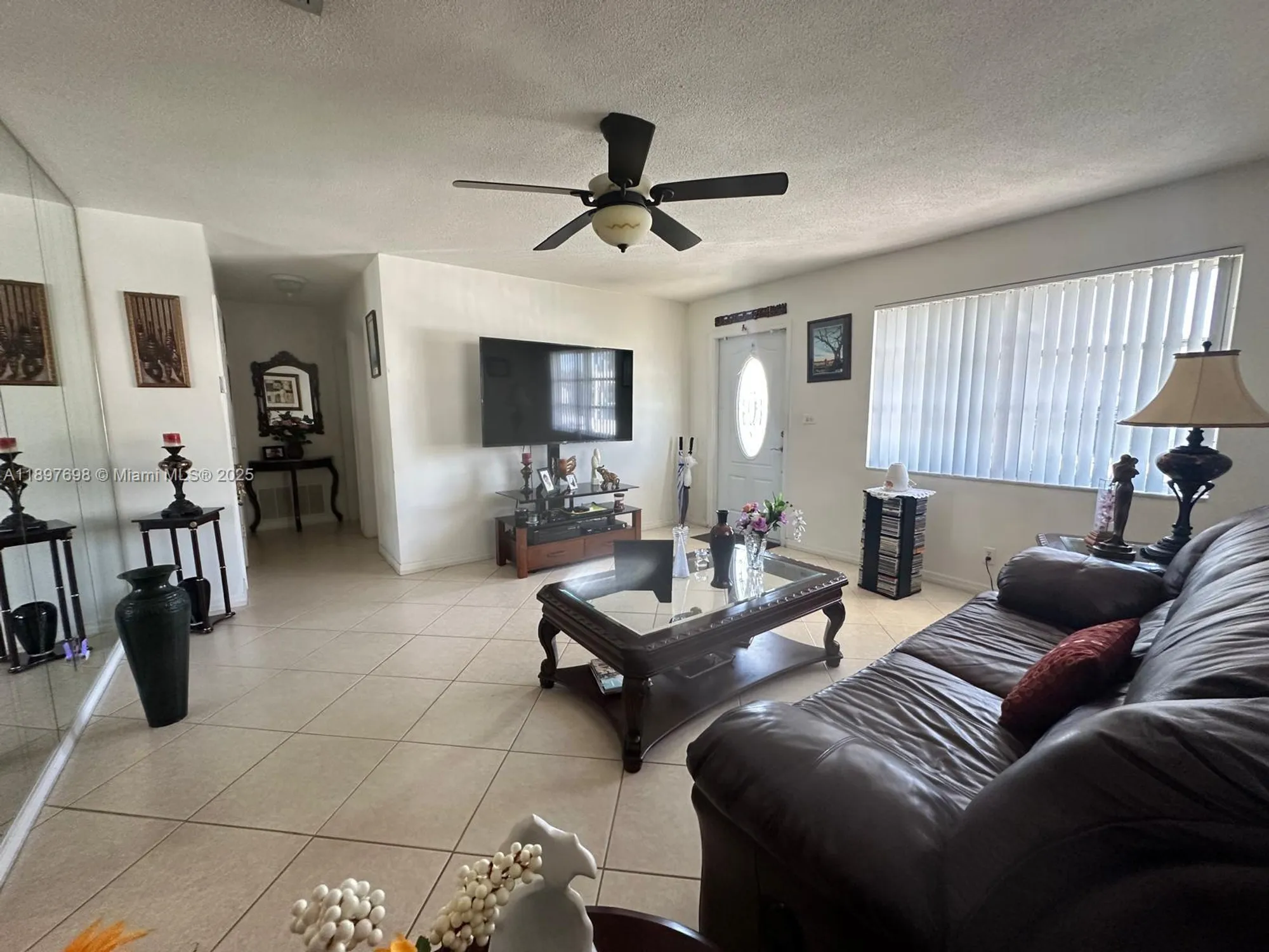 Property Slideshow image 3 of 28 | 4615 nw 47th st, Tamarac, FL, 33319