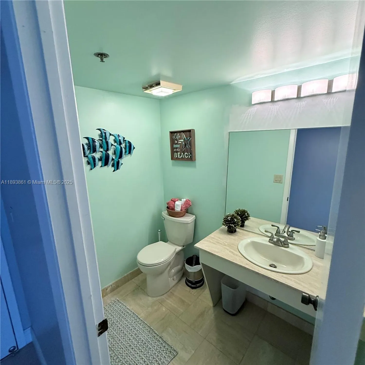 Property Slideshow image 17 of 44 | 1201 s ocean dr apt 1609s, Hollywood, FL, 33019