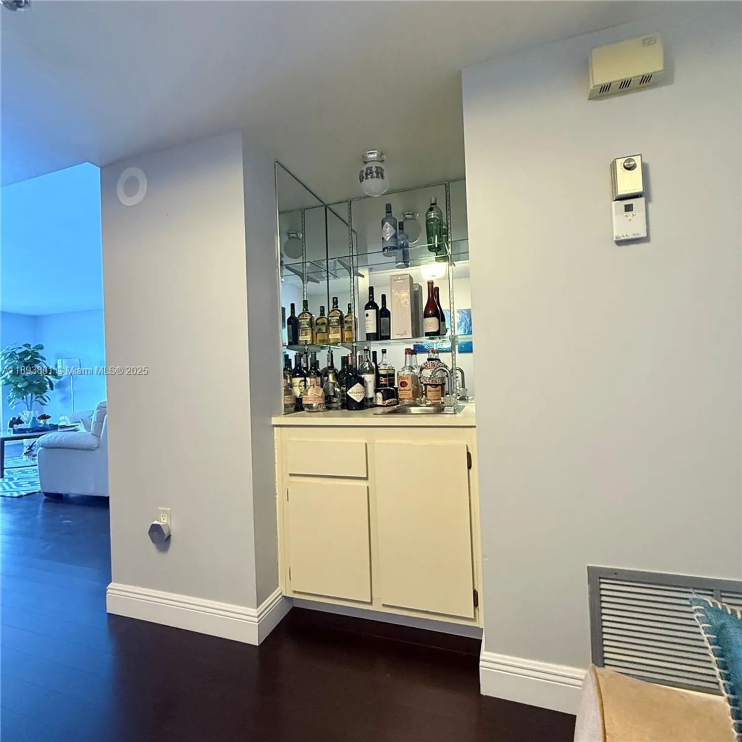 Property Slideshow image 11 of 44 | 1201 s ocean dr apt 1609s, Hollywood, FL, 33019
