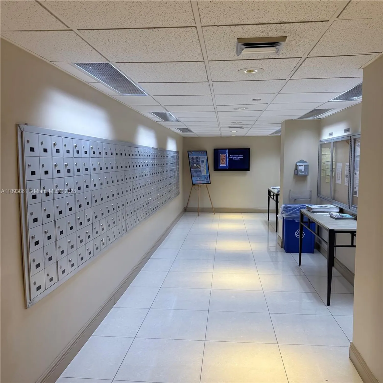 Property Slideshow image 28 of 44 | 1201 s ocean dr apt 1609s, Hollywood, FL, 33019