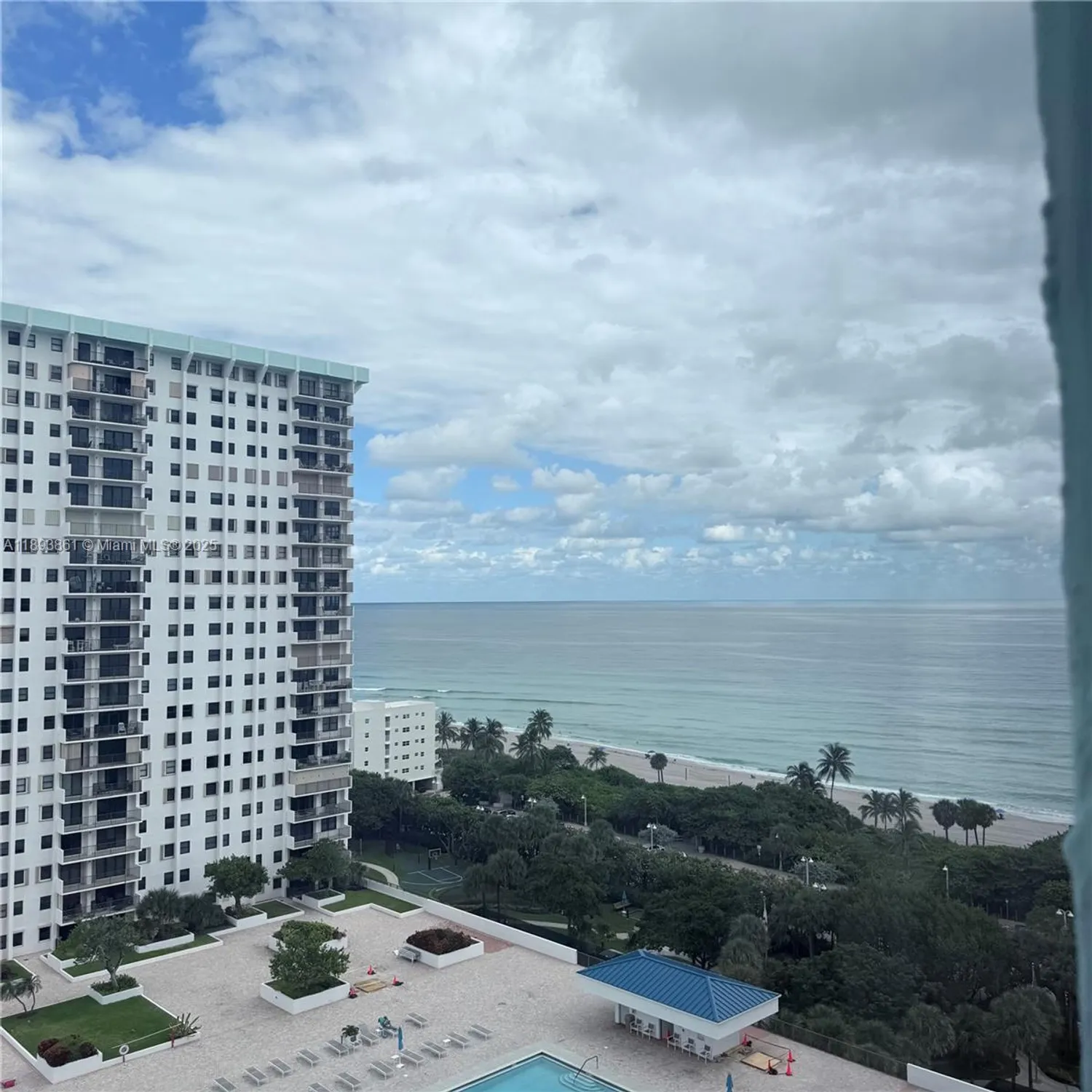 Property Slideshow image 34 of 44 | 1201 s ocean dr apt 1609s, Hollywood, FL, 33019
