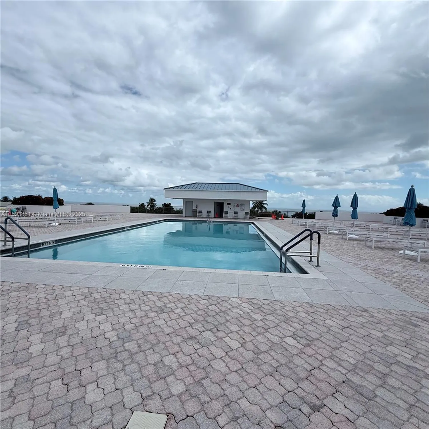 Property Slideshow image 36 of 44 | 1201 s ocean dr apt 1609s, Hollywood, FL, 33019