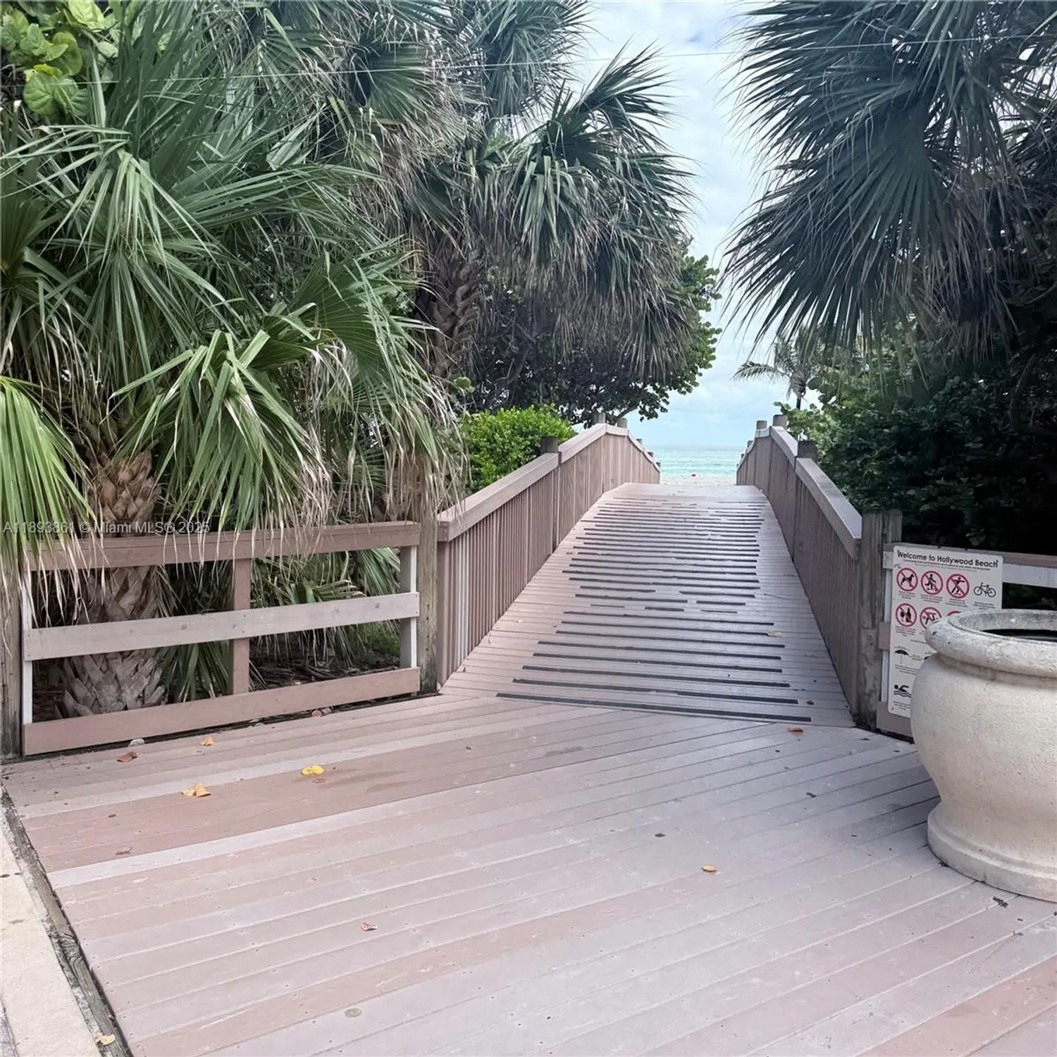 Property Slideshow image 43 of 44 | 1201 s ocean dr apt 1609s, Hollywood, FL, 33019