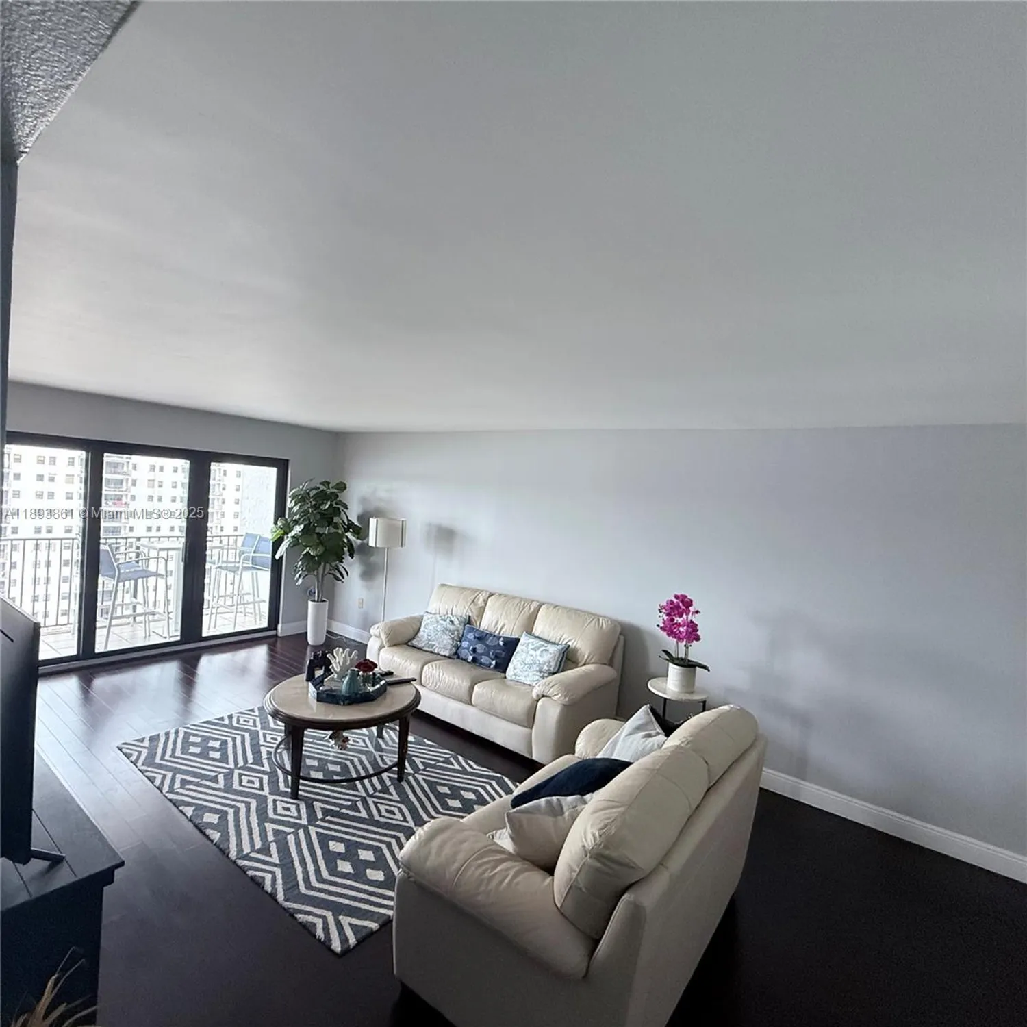 Property Slideshow image 6 of 44 | 1201 s ocean dr apt 1609s, Hollywood, FL, 33019