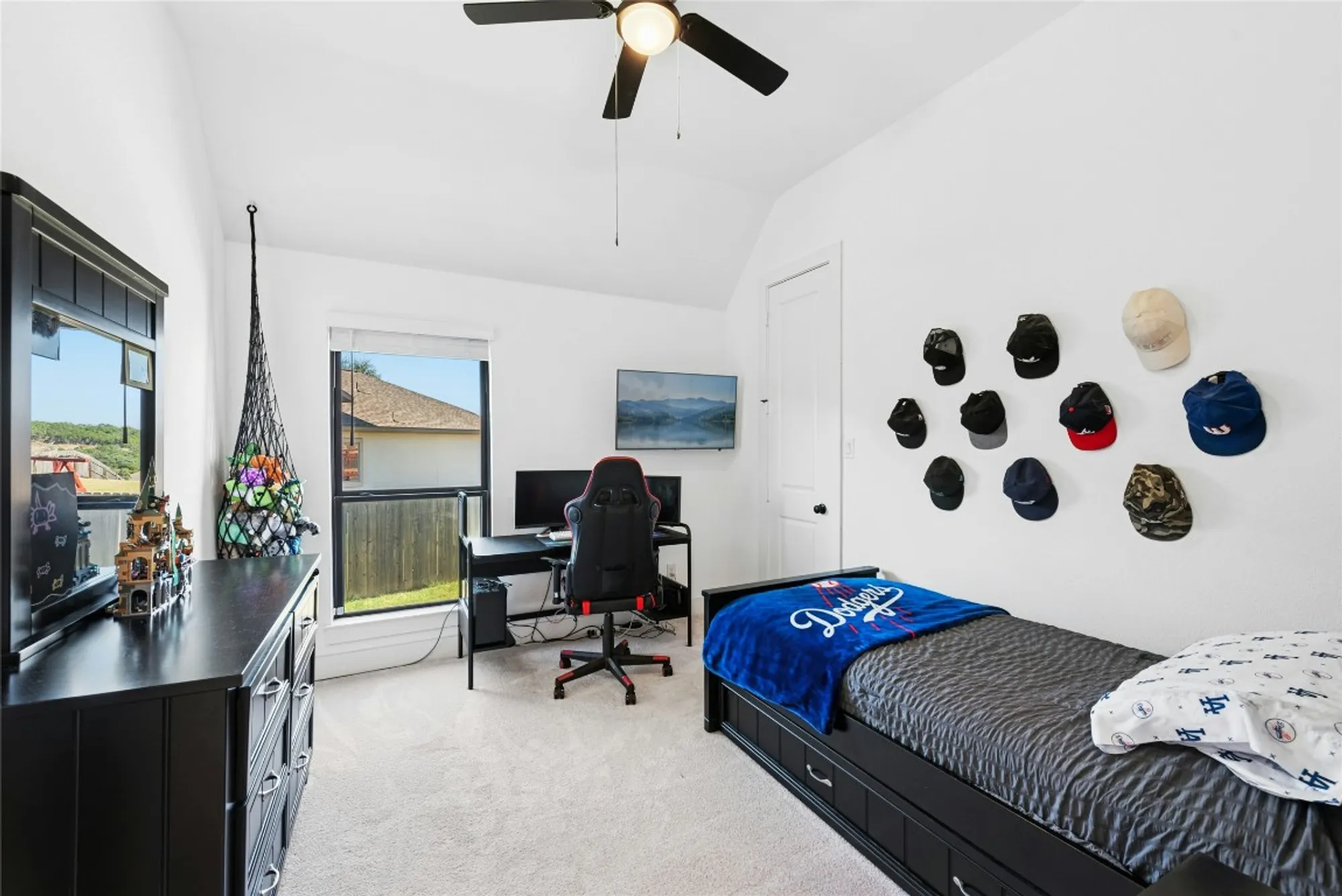 Property Slideshow image 33 of 40 | 108 bole cv, Georgetown, TX, 78628