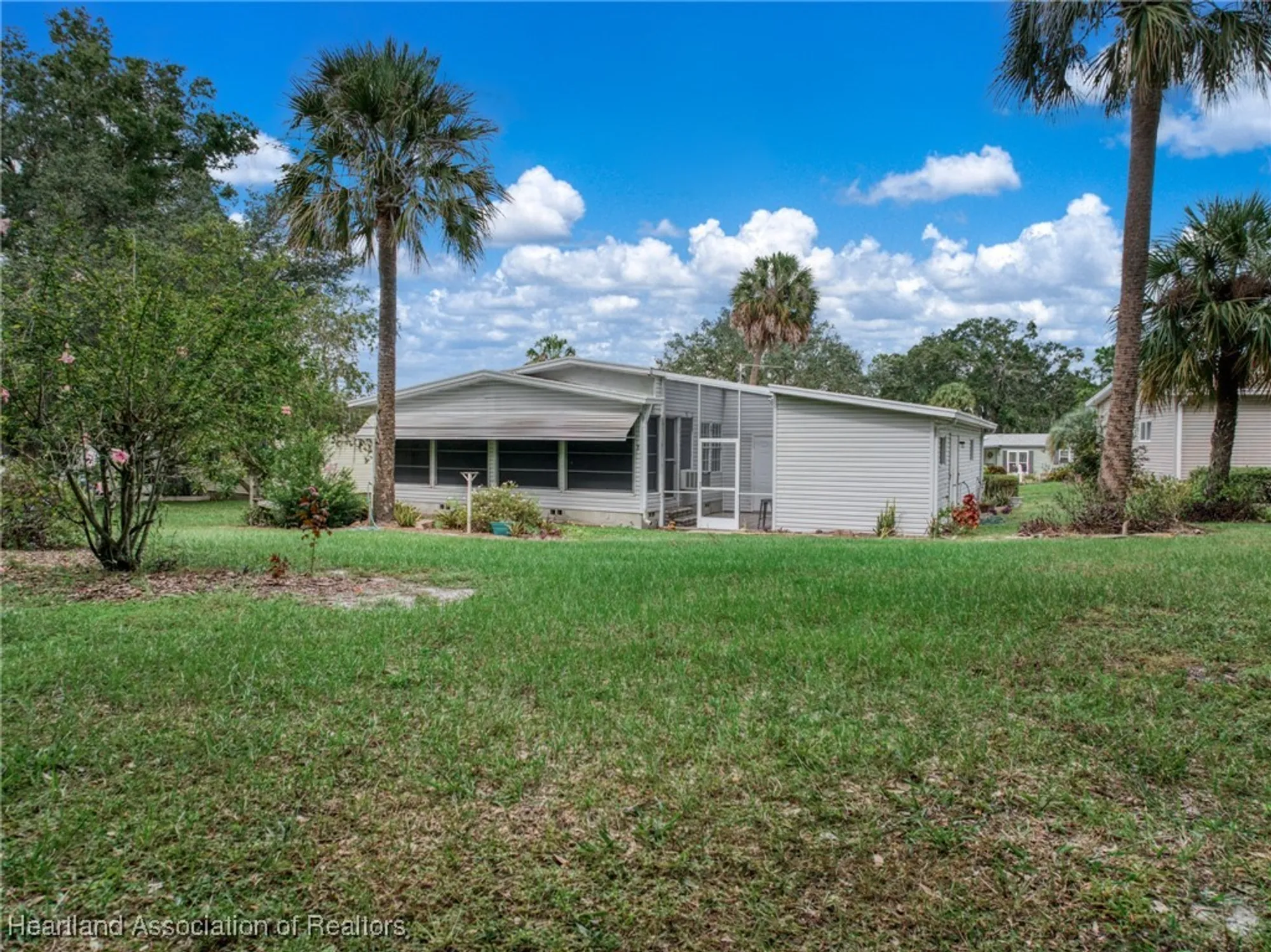 Property Slideshow image 38 of 49 | 2881 e spinnaker dr, Avon Park, FL, 33825
