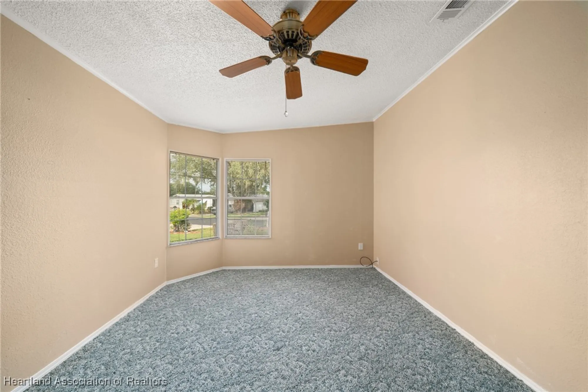 Property Slideshow image 30 of 49 | 2881 e spinnaker dr, Avon Park, FL, 33825