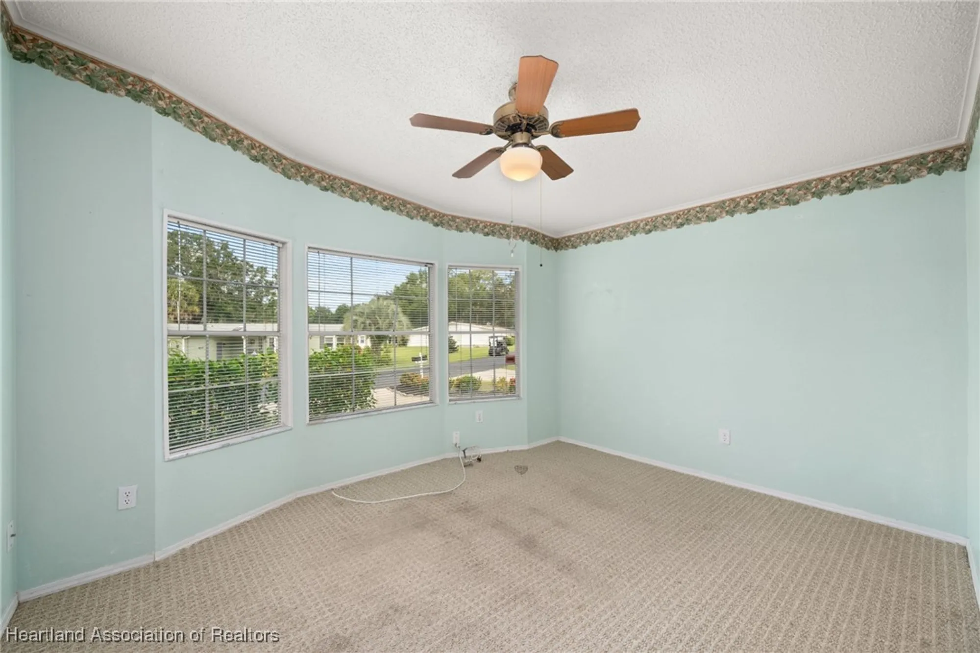 Property Slideshow image 32 of 49 | 2881 e spinnaker dr, Avon Park, FL, 33825