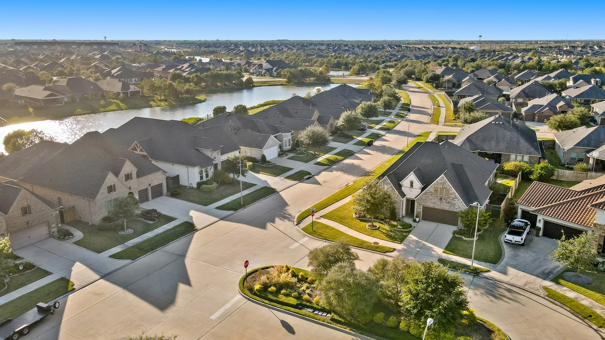 Property Slideshow image 34 of 38 | 5610 crescent ridge ct, Fulshear, TX, 77441