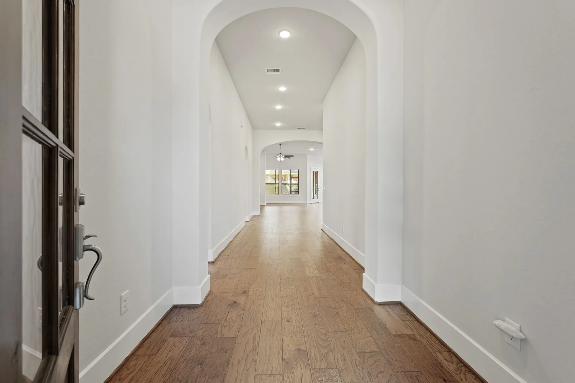 Property Slideshow image 4 of 38 | 5610 crescent ridge ct, Fulshear, TX, 77441