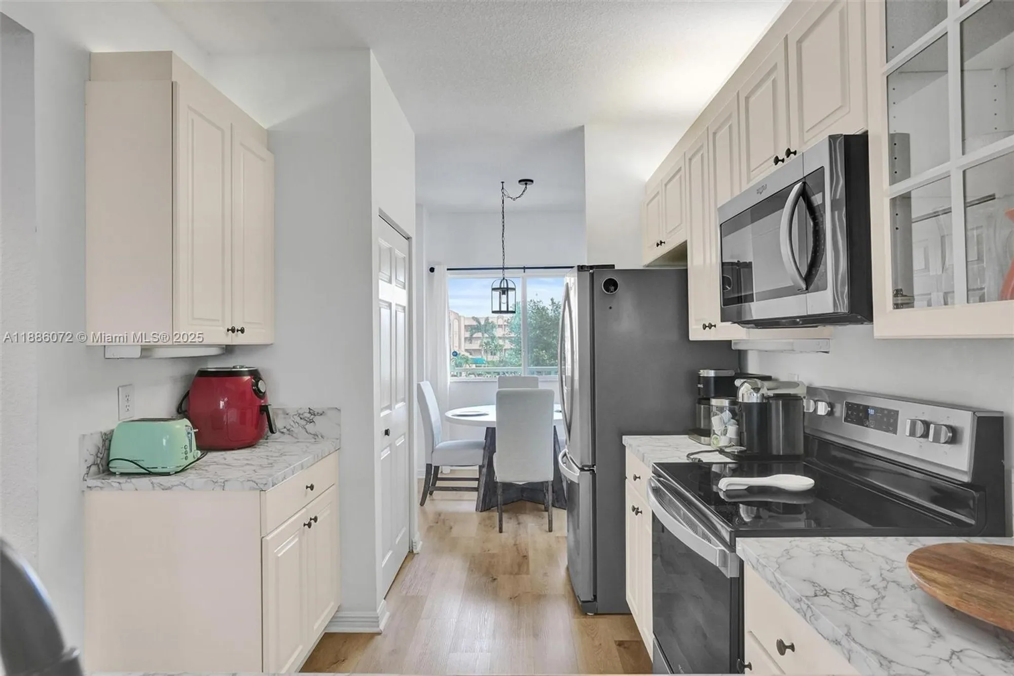 Property Slideshow image 11 of 43 | 7635 southampton ter 307, Tamarac, FL, 33321