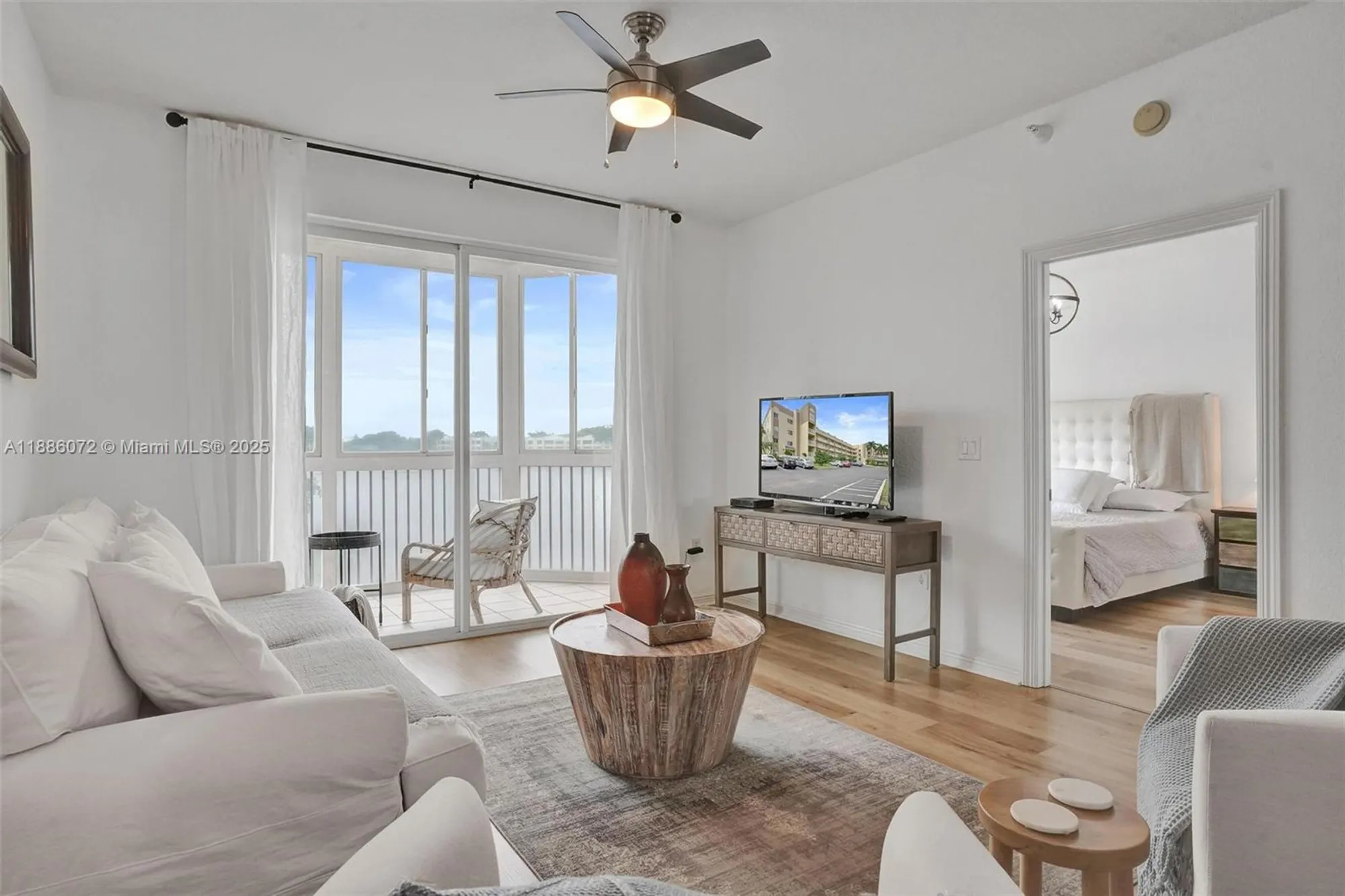 Property Slideshow image 22 of 43 | 7635 southampton ter 307, Tamarac, FL, 33321