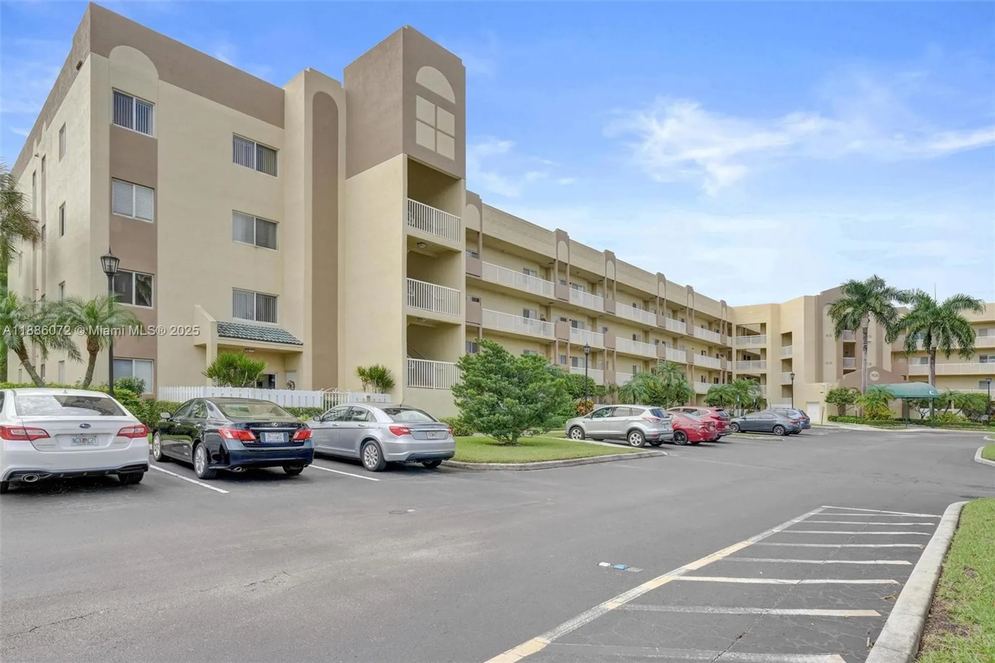 Property Slideshow image 40 of 43 | 7635 southampton ter 307, Tamarac, FL, 33321