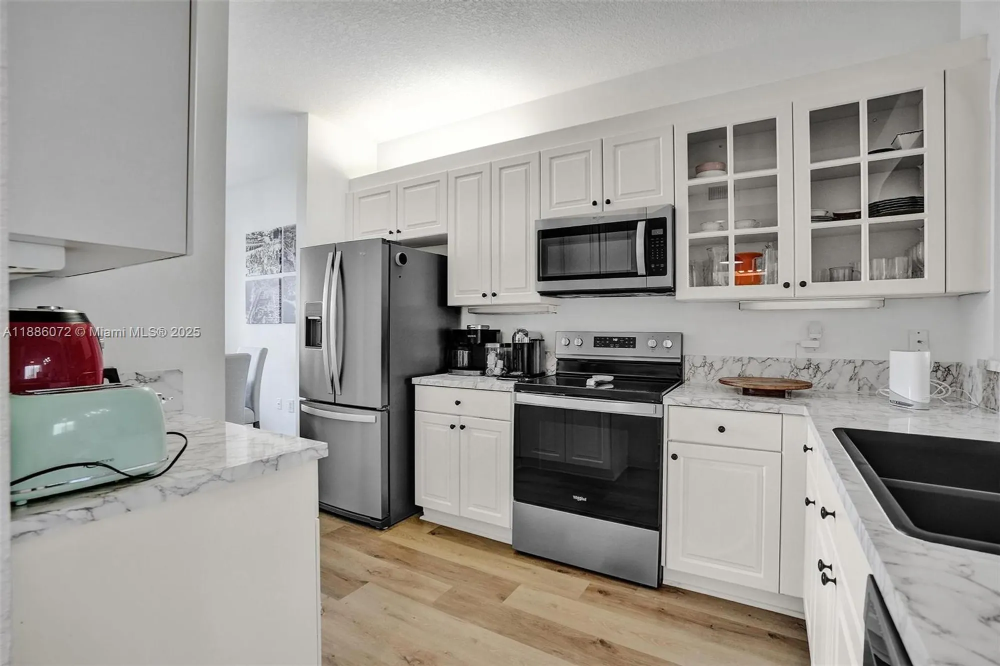 Property Slideshow image 7 of 43 | 7635 southampton ter 307, Tamarac, FL, 33321