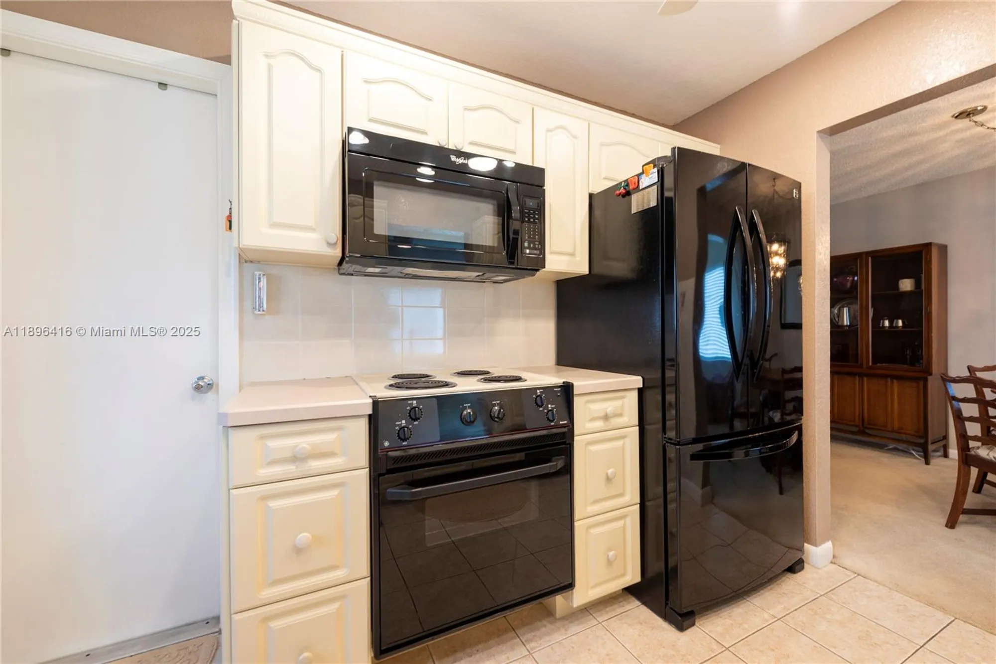 Property Slideshow image 11 of 31 | 8544 n campanelli blvd, Plantation, FL, 33322