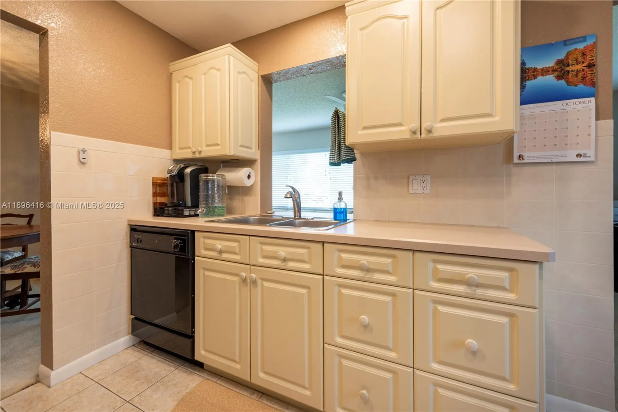 Property Slideshow image 12 of 31 | 8544 n campanelli blvd, Plantation, FL, 33322