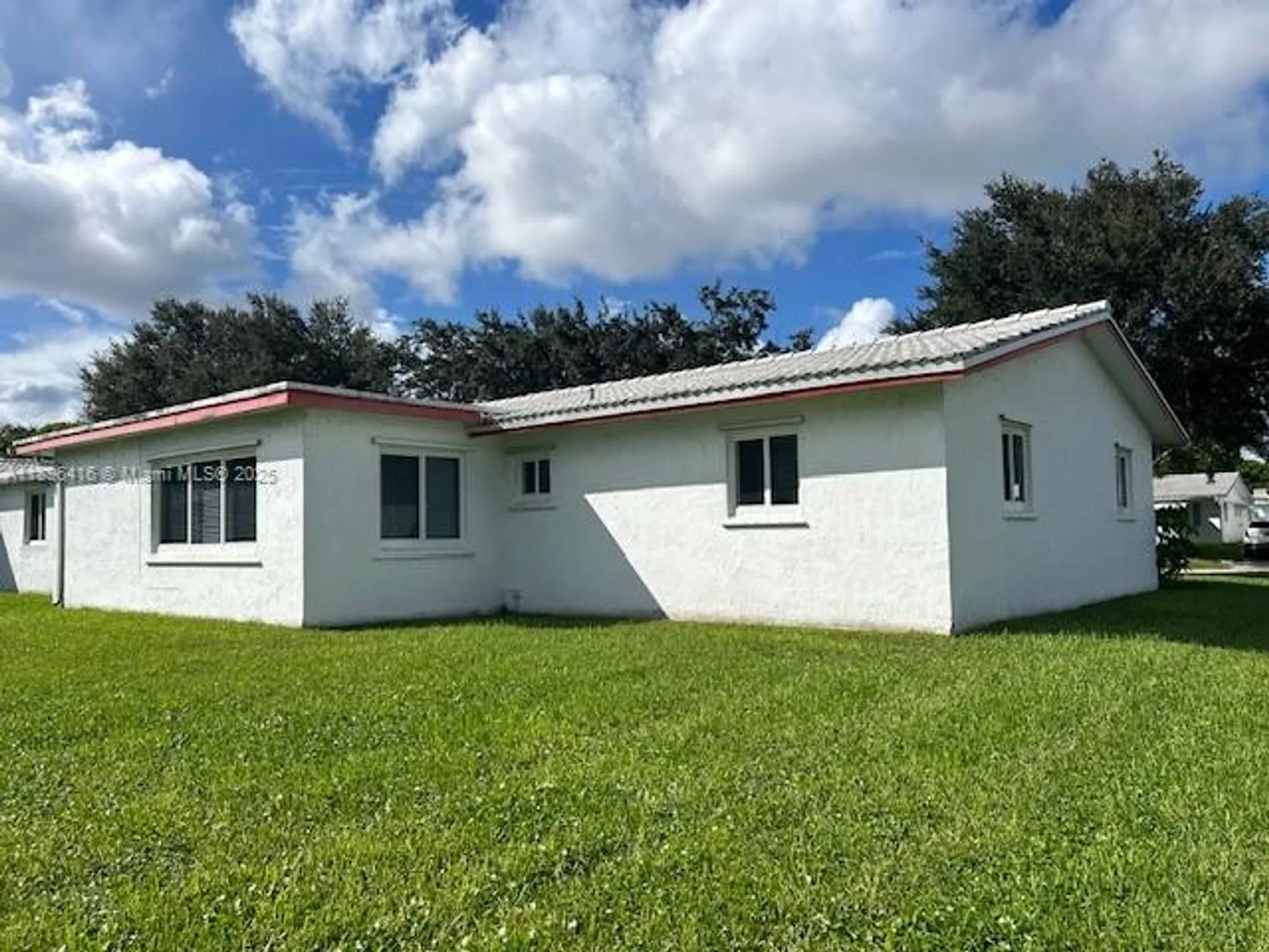 Property Slideshow image 24 of 31 | 8544 n campanelli blvd, Plantation, FL, 33322