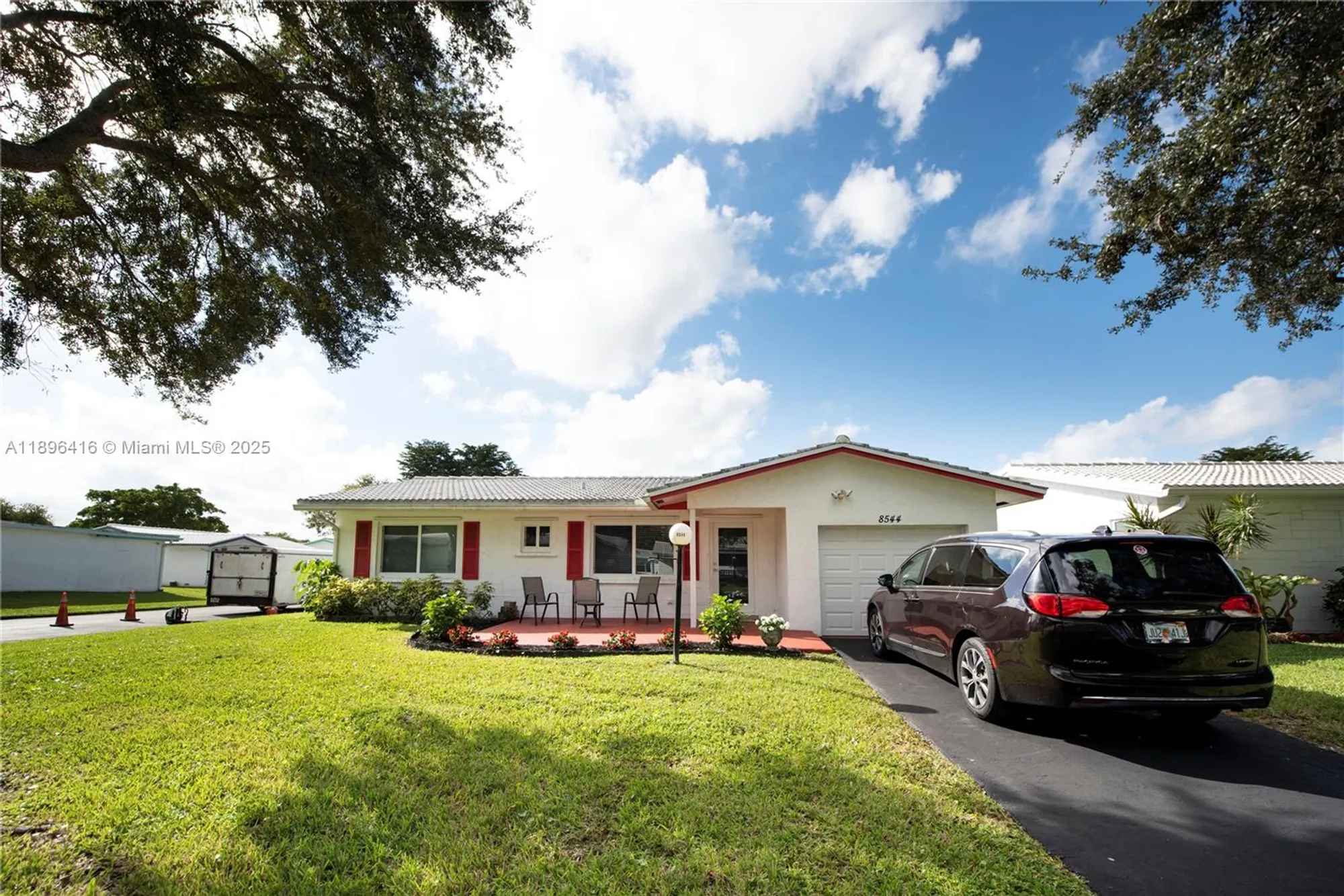 Property Slideshow image 27 of 31 | 8544 n campanelli blvd, Plantation, FL, 33322
