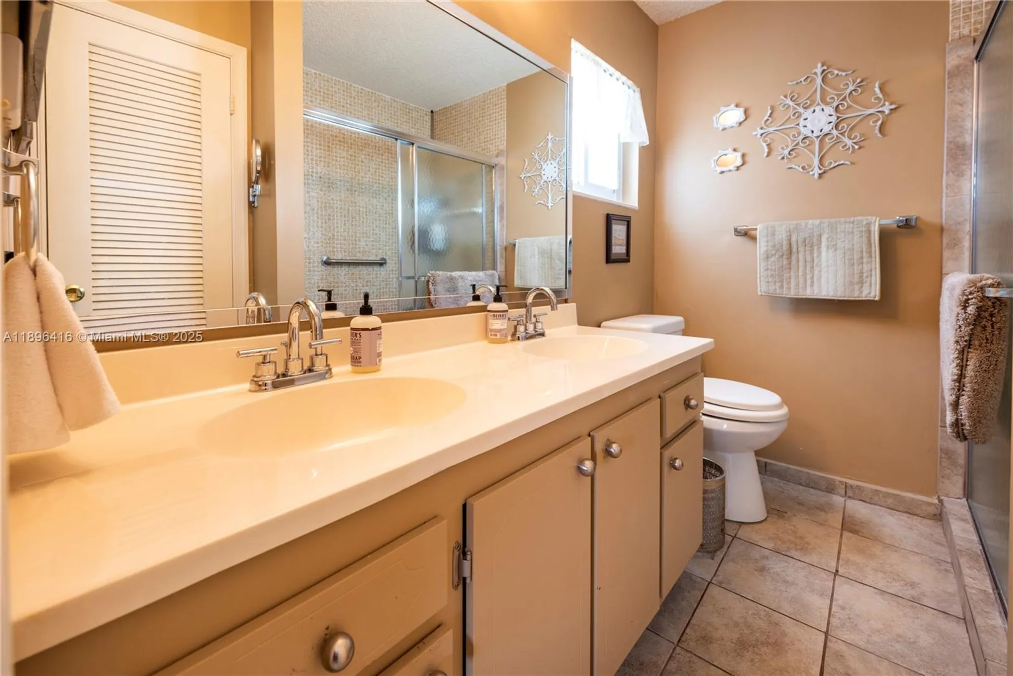 Property Slideshow image 20 of 31 | 8544 n campanelli blvd, Plantation, FL, 33322