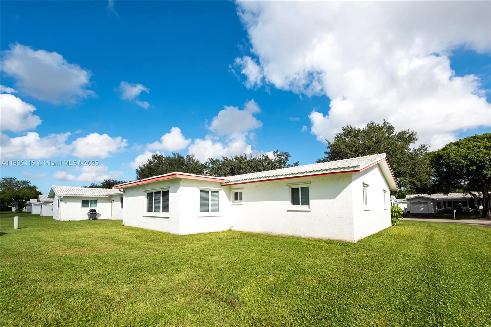 Property Slideshow image 23 of 31 | 8544 n campanelli blvd, Plantation, FL, 33322