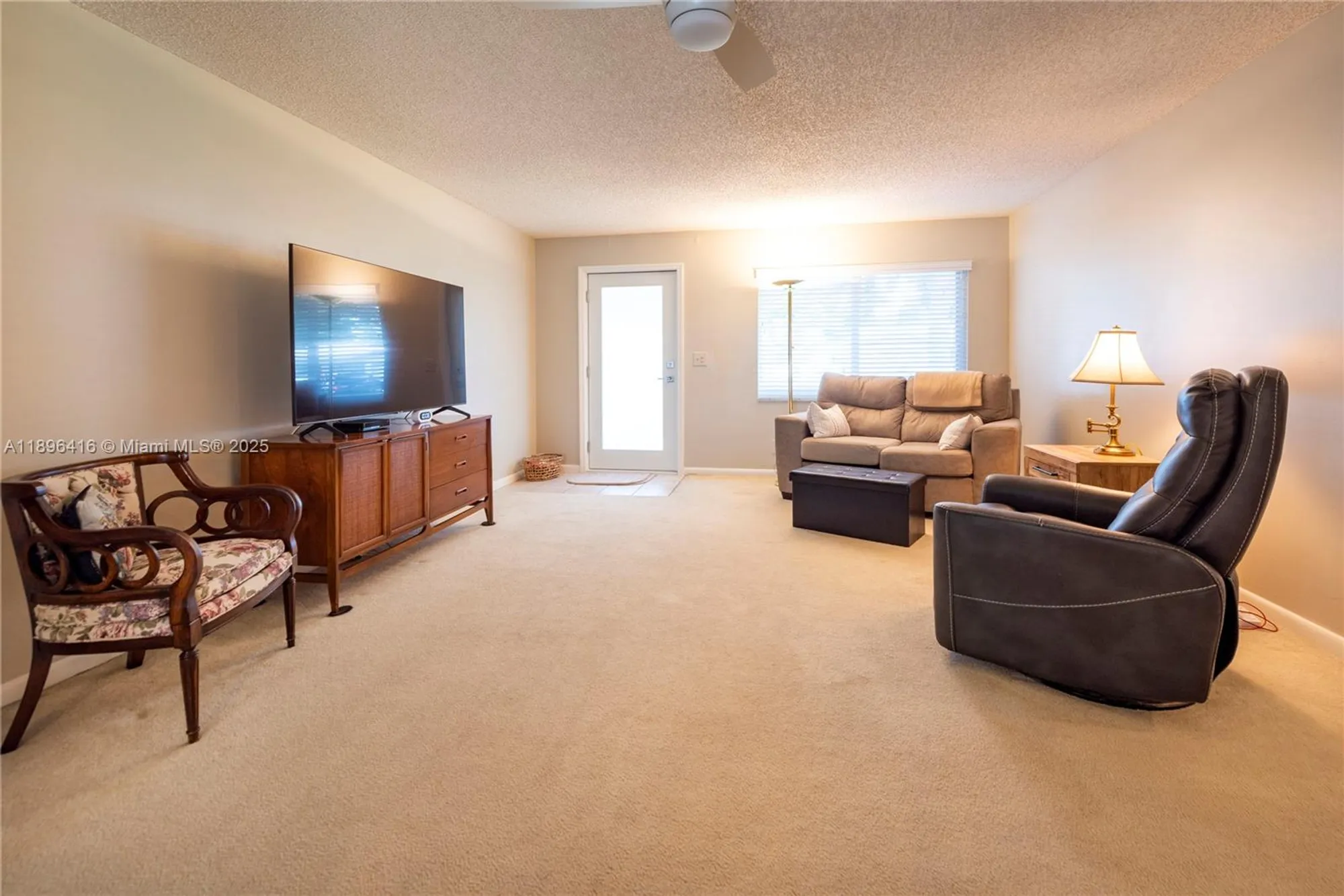 Property Slideshow image 5 of 31 | 8544 n campanelli blvd, Plantation, FL, 33322